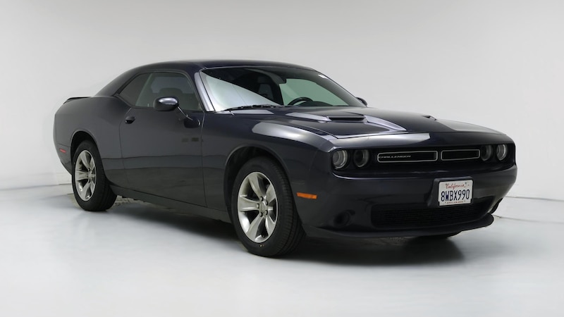 2018 Dodge Challenger SXT Hero Image