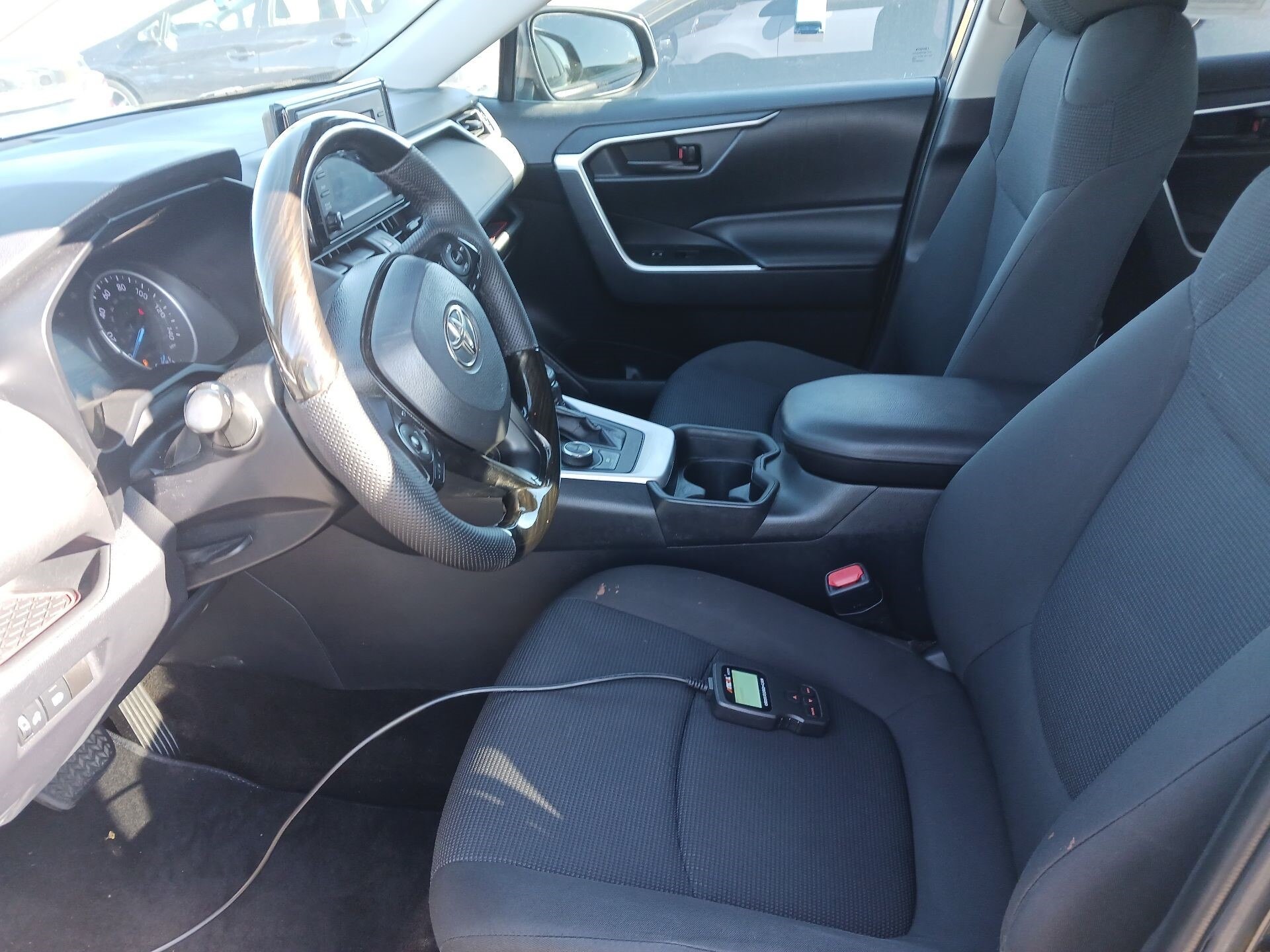 Thumbnail: 2019 Toyota RAV4 - 7