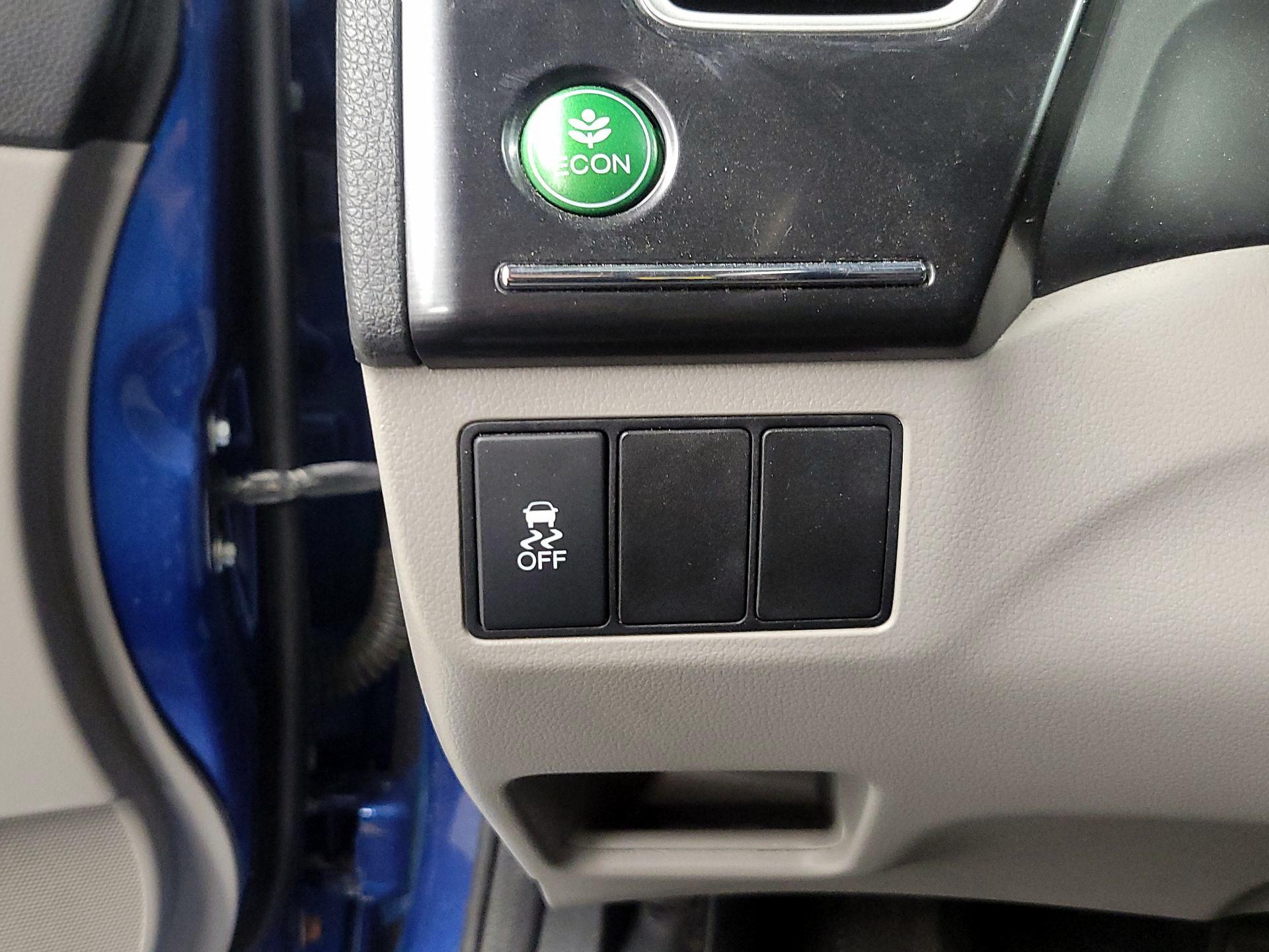 Thumbnail: 2013 Honda Civic - 13