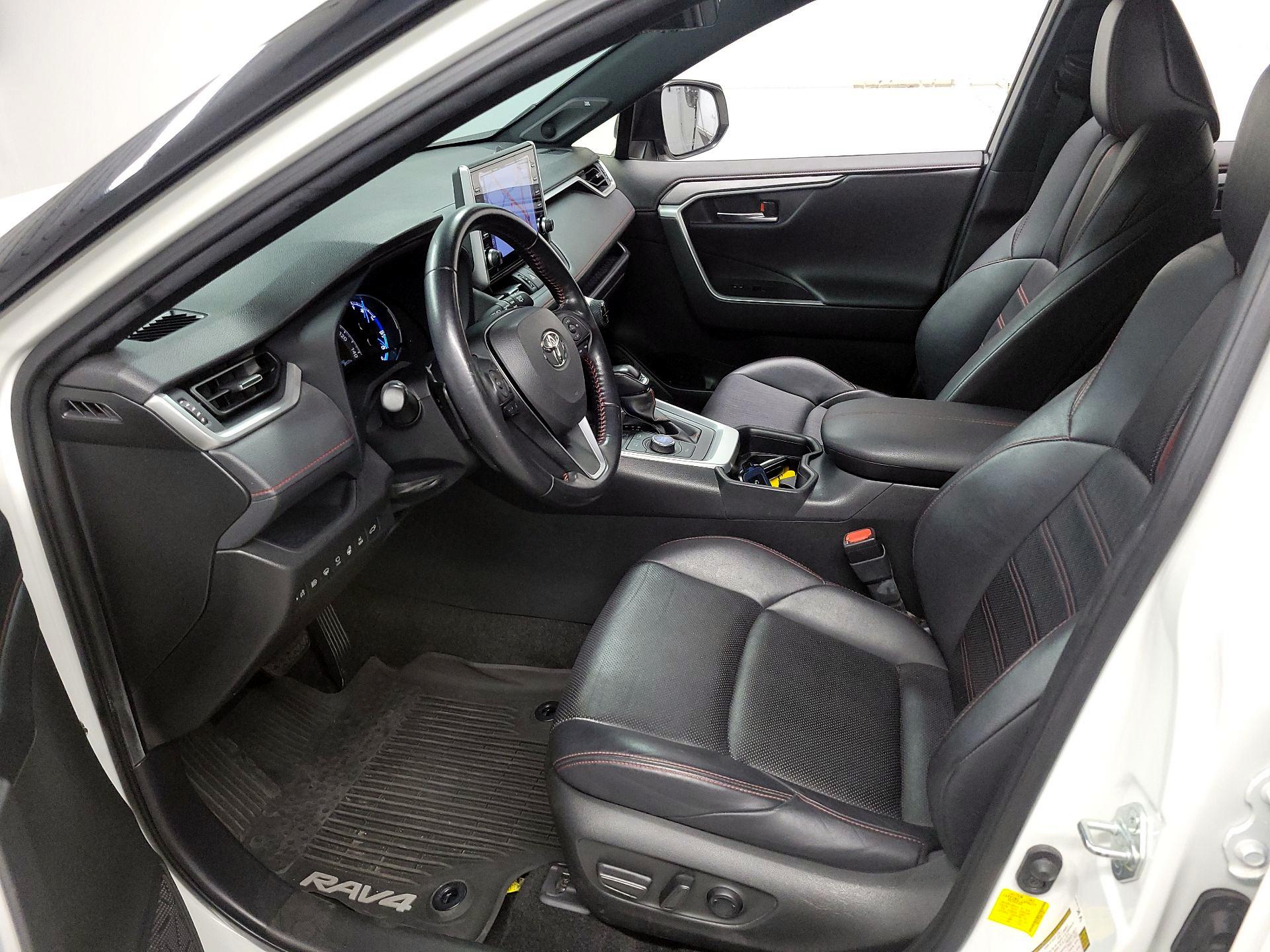 Thumbnail: 2021 Toyota RAV4 - 11