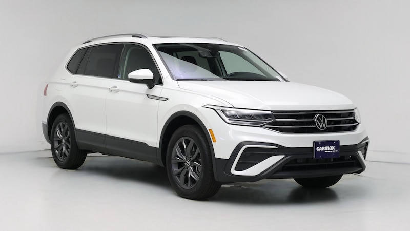 2023 Volkswagen Tiguan SE Hero Image