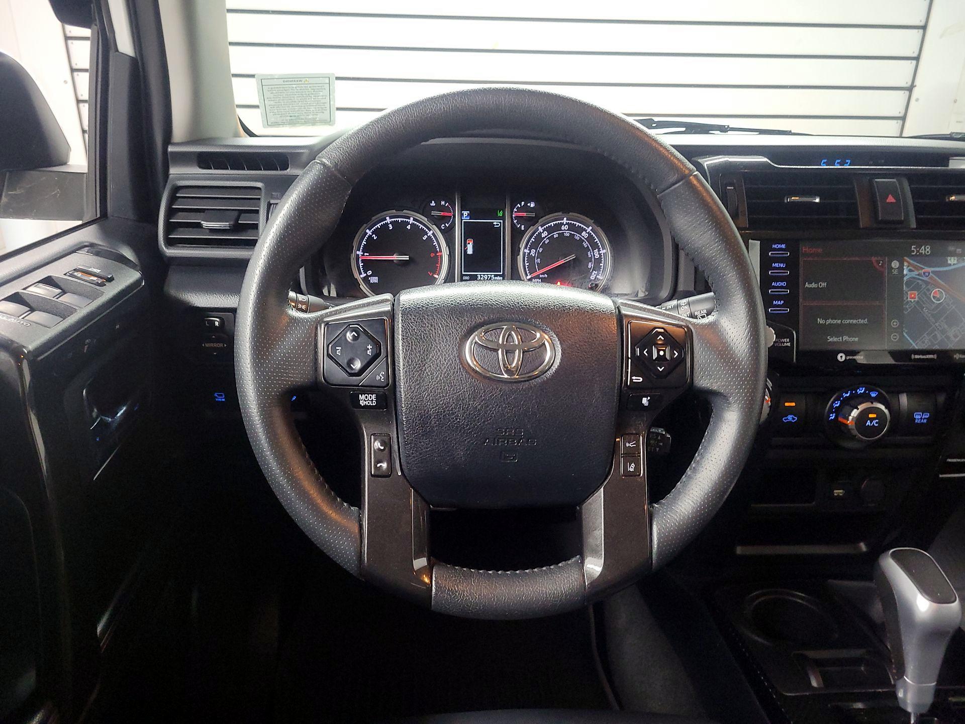 Thumbnail: 2022 Toyota 4Runner - 10