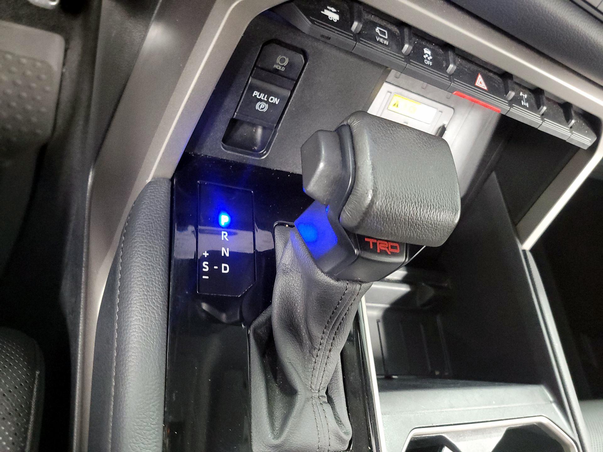 Thumbnail: 2022 Toyota Tundra - 17