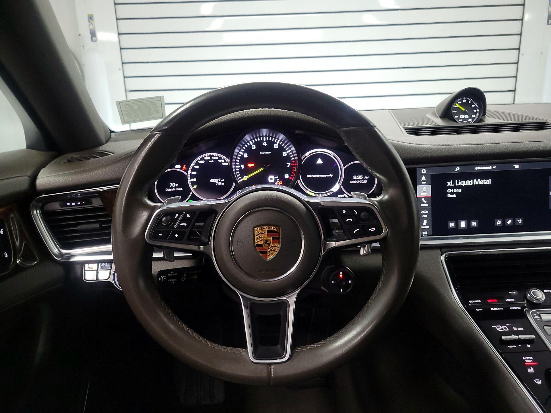 Thumbnail: 2018 Porsche Panamera - 10