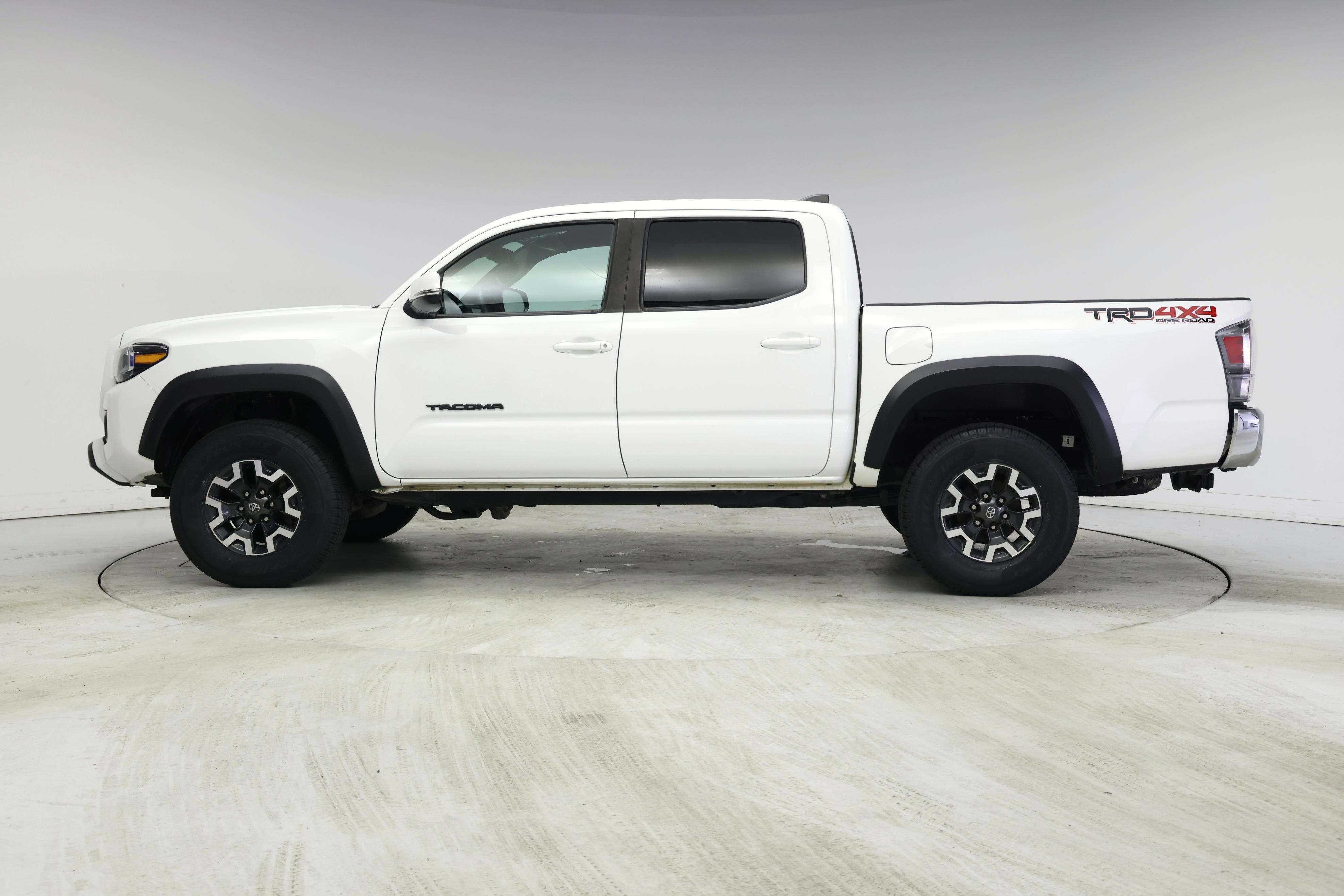 Thumbnail: 2023 Toyota Tacoma - 3