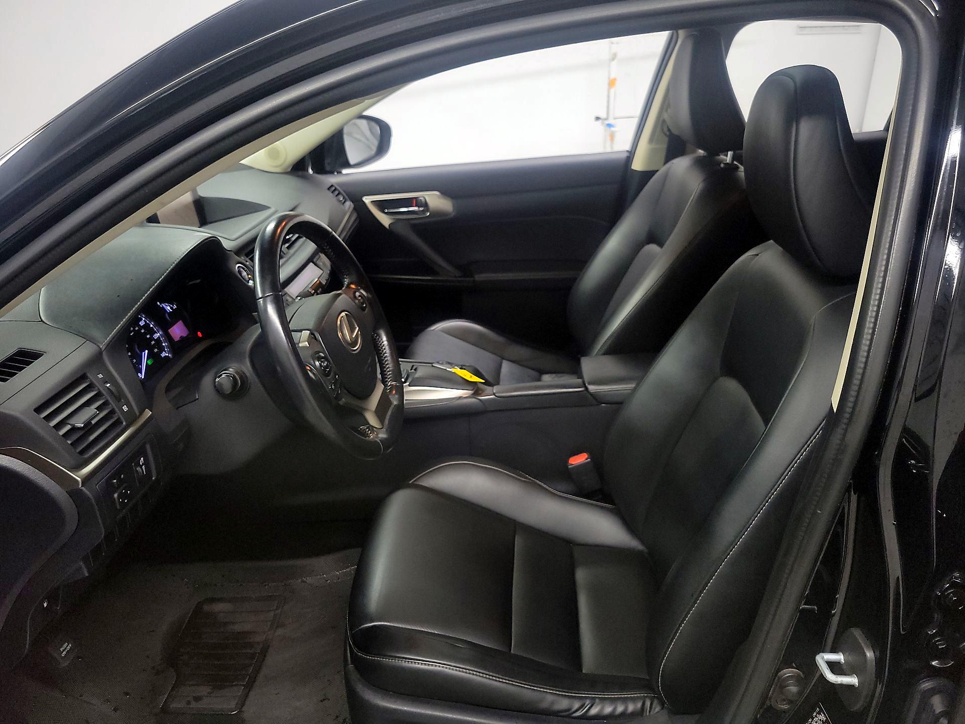 Thumbnail: 2016 Lexus CT - 11