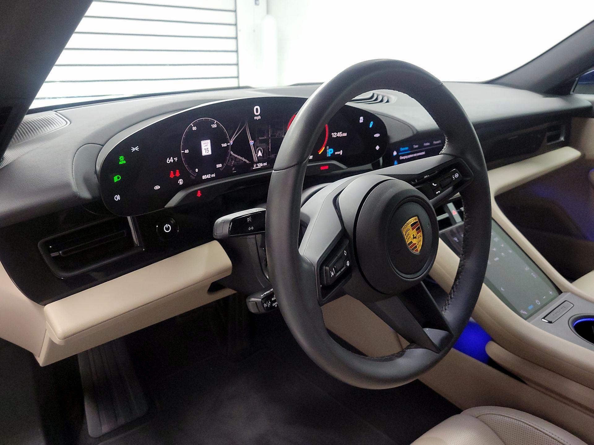 Thumbnail: 2022 Porsche Taycan - 9