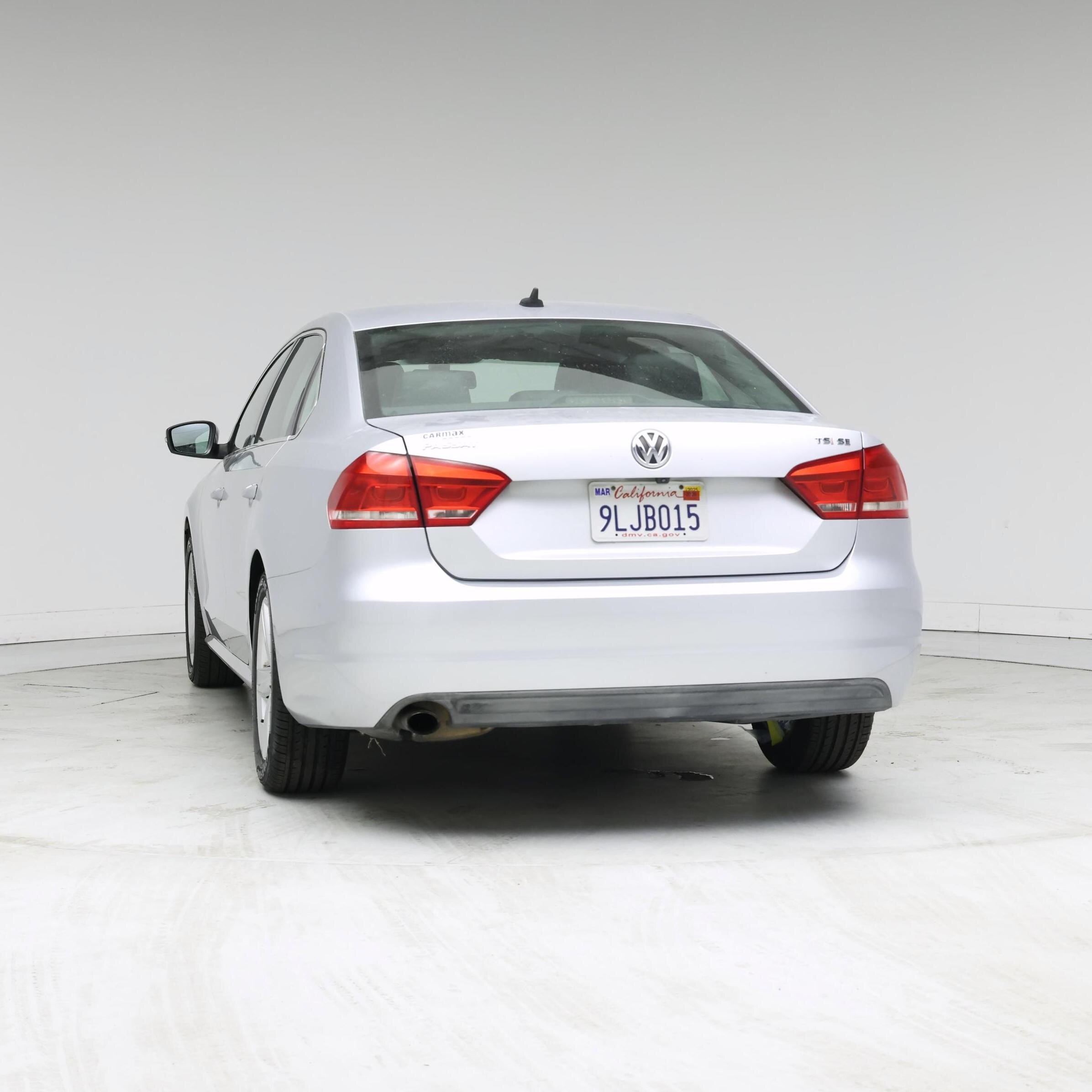Thumbnail: 2015 Volkswagen Passat - 6