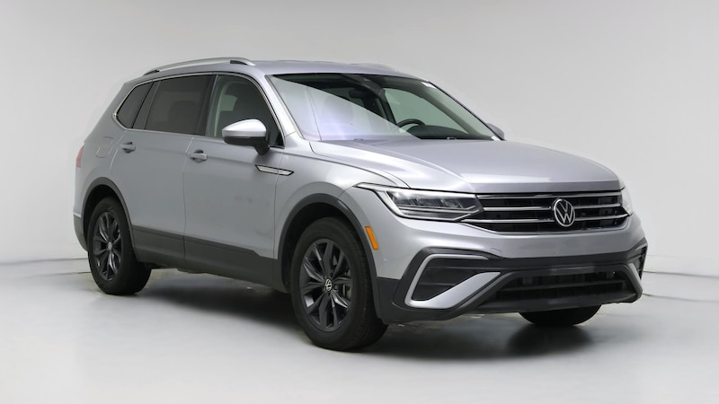 2022 Volkswagen Tiguan SE Hero Image