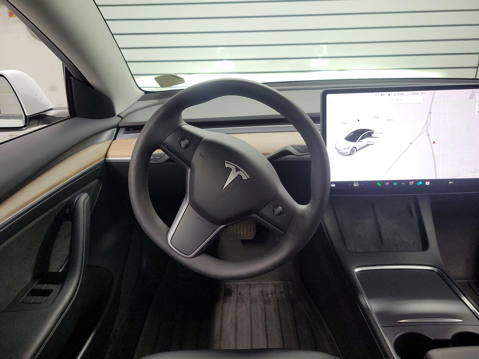 Thumbnail: 2021 Tesla Model 3 - 10