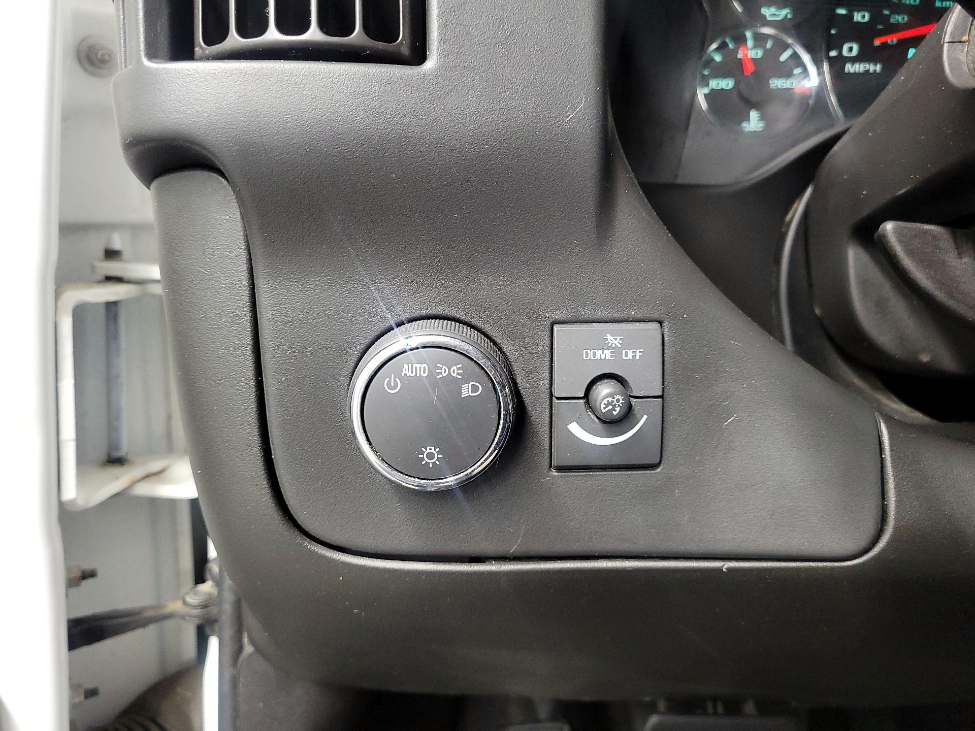 Thumbnail: 2015 Chevrolet Express - 13