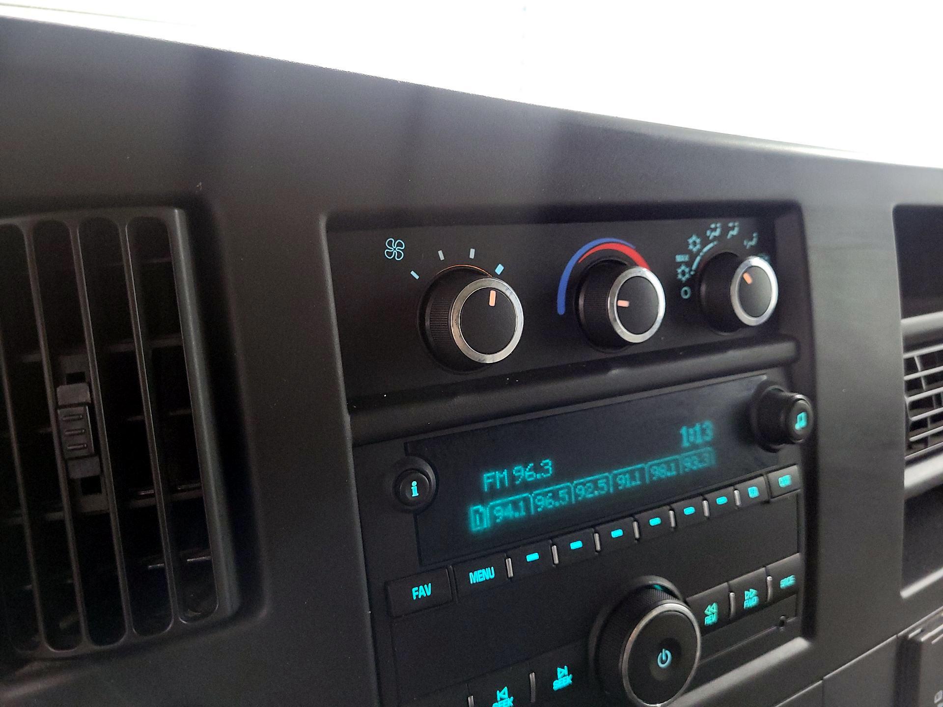 Thumbnail: 2015 Chevrolet Express - 15