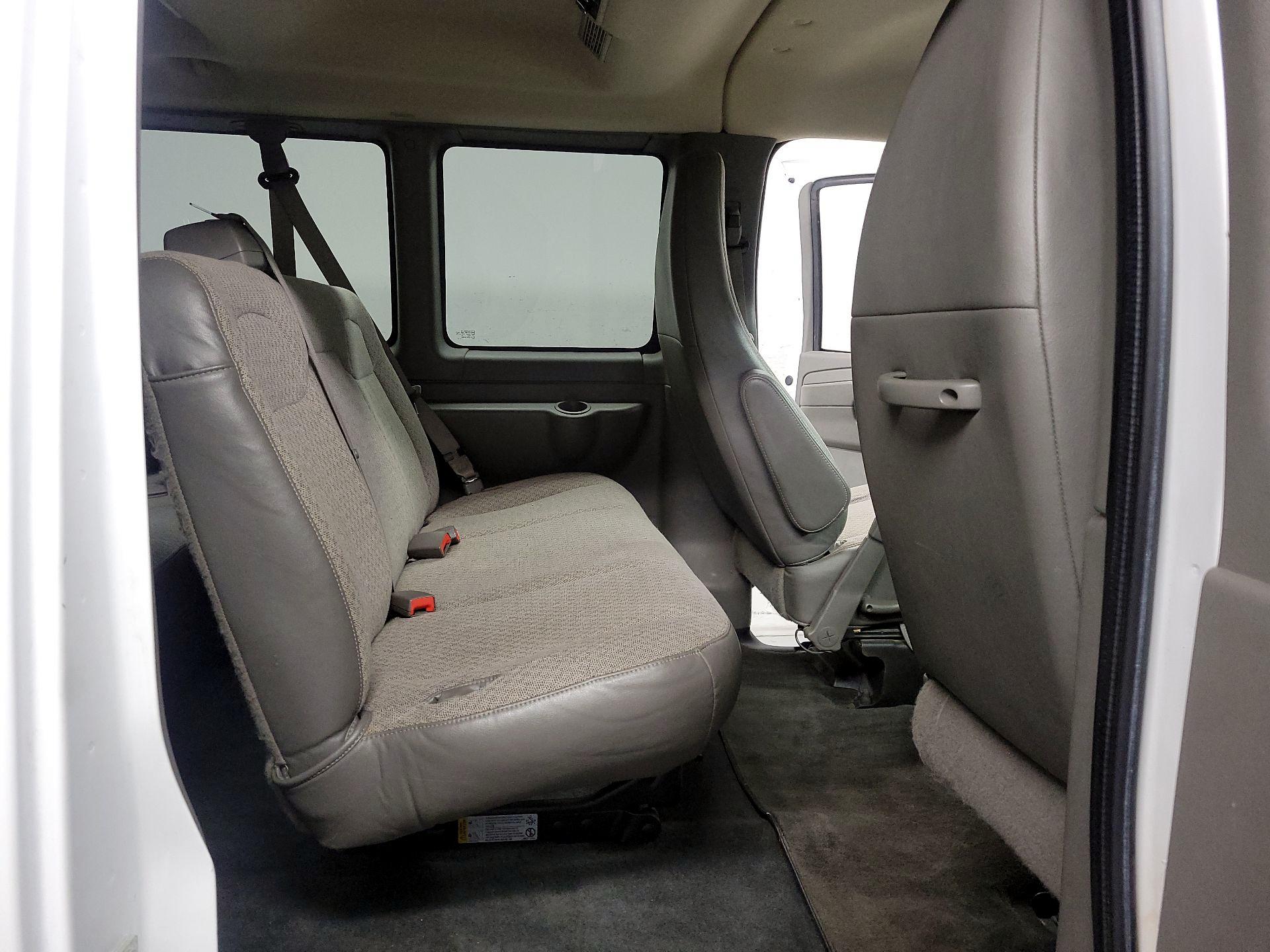 Thumbnail: 2015 Chevrolet Express - 17