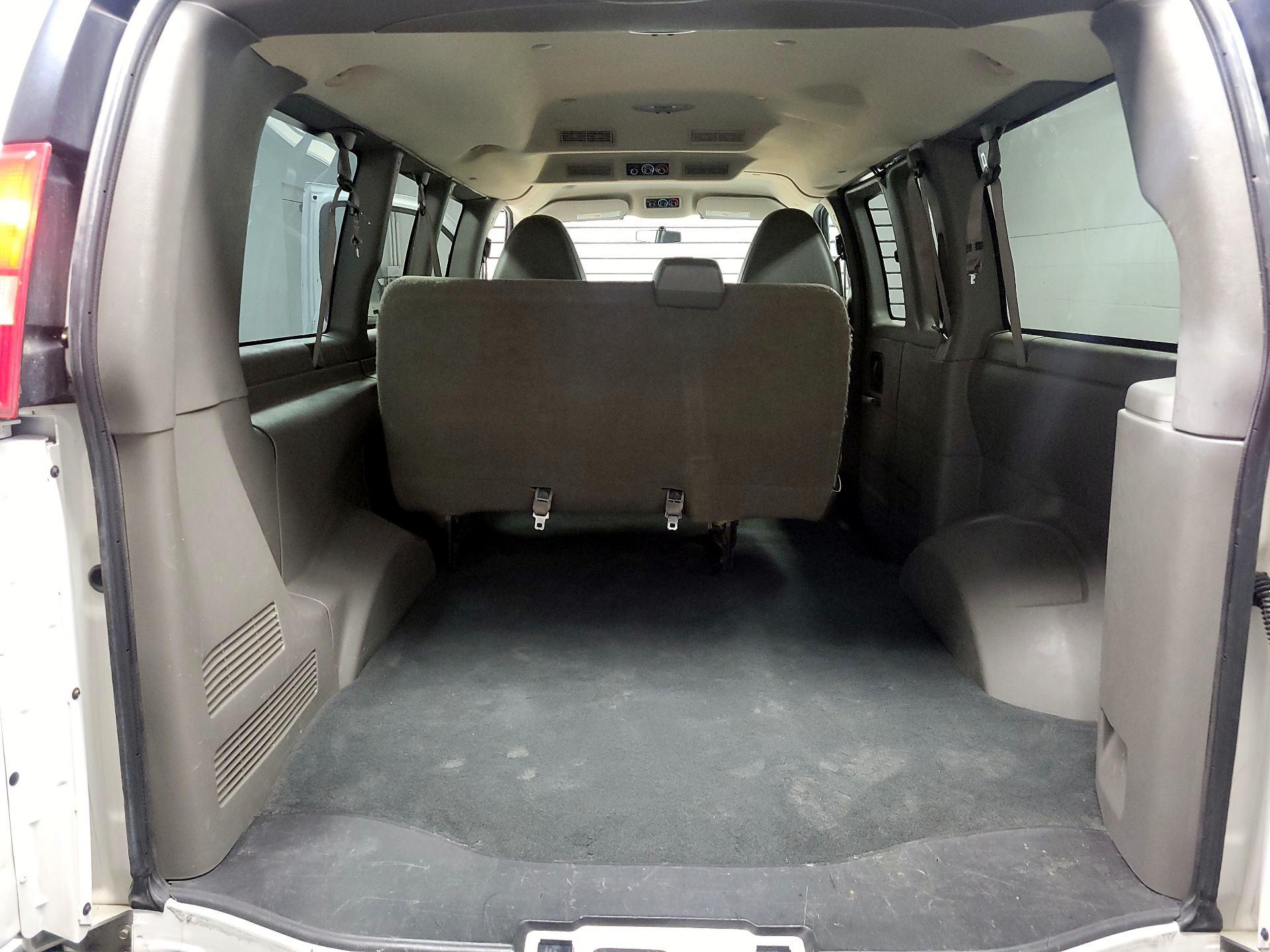 Thumbnail: 2015 Chevrolet Express - 18