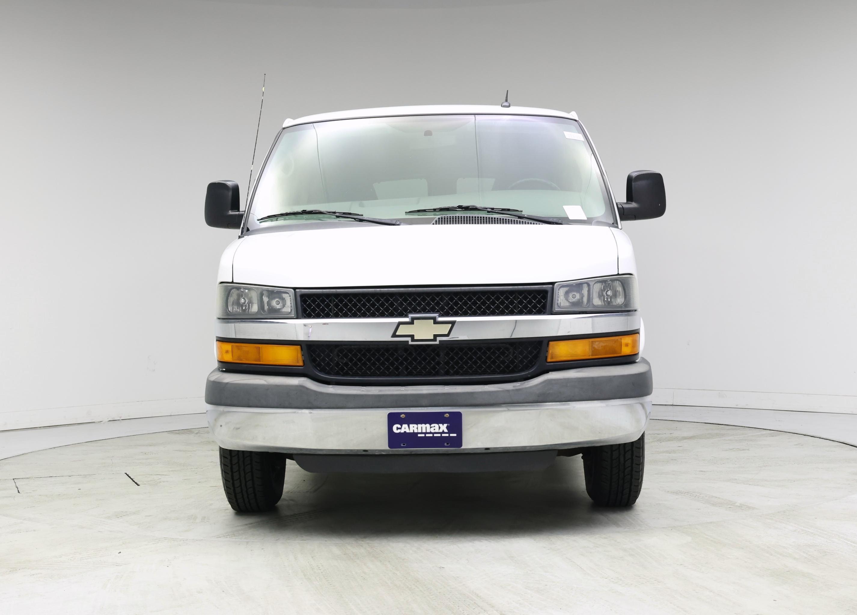 Thumbnail: 2015 Chevrolet Express - 5