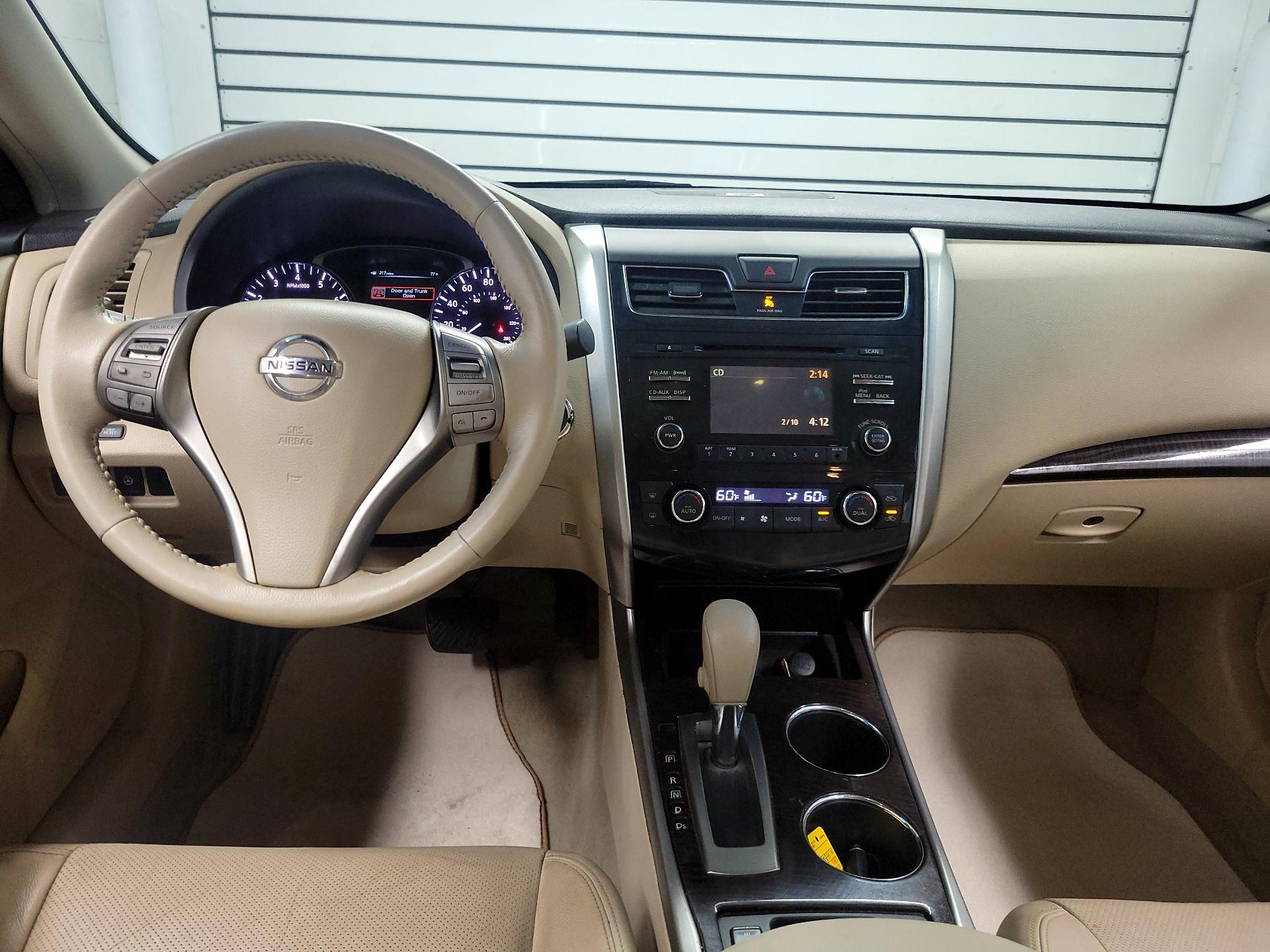 Thumbnail: 2013 Nissan Altima - 9