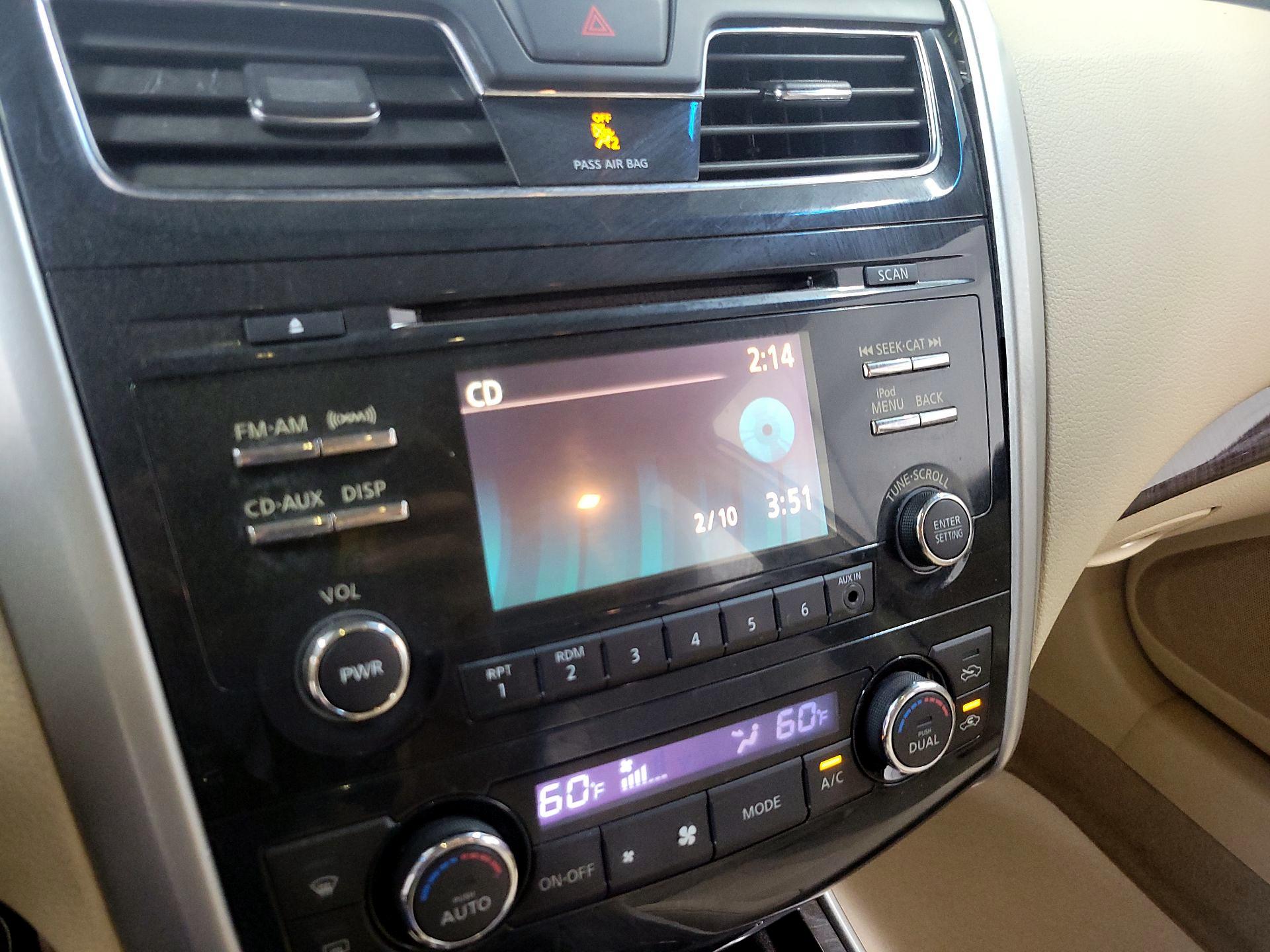 Thumbnail: 2013 Nissan Altima - 15