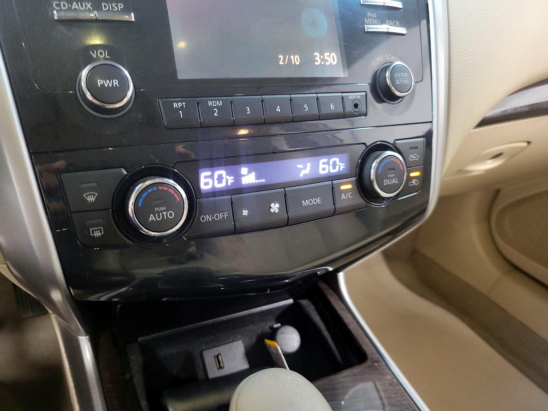 Thumbnail: 2013 Nissan Altima - 16