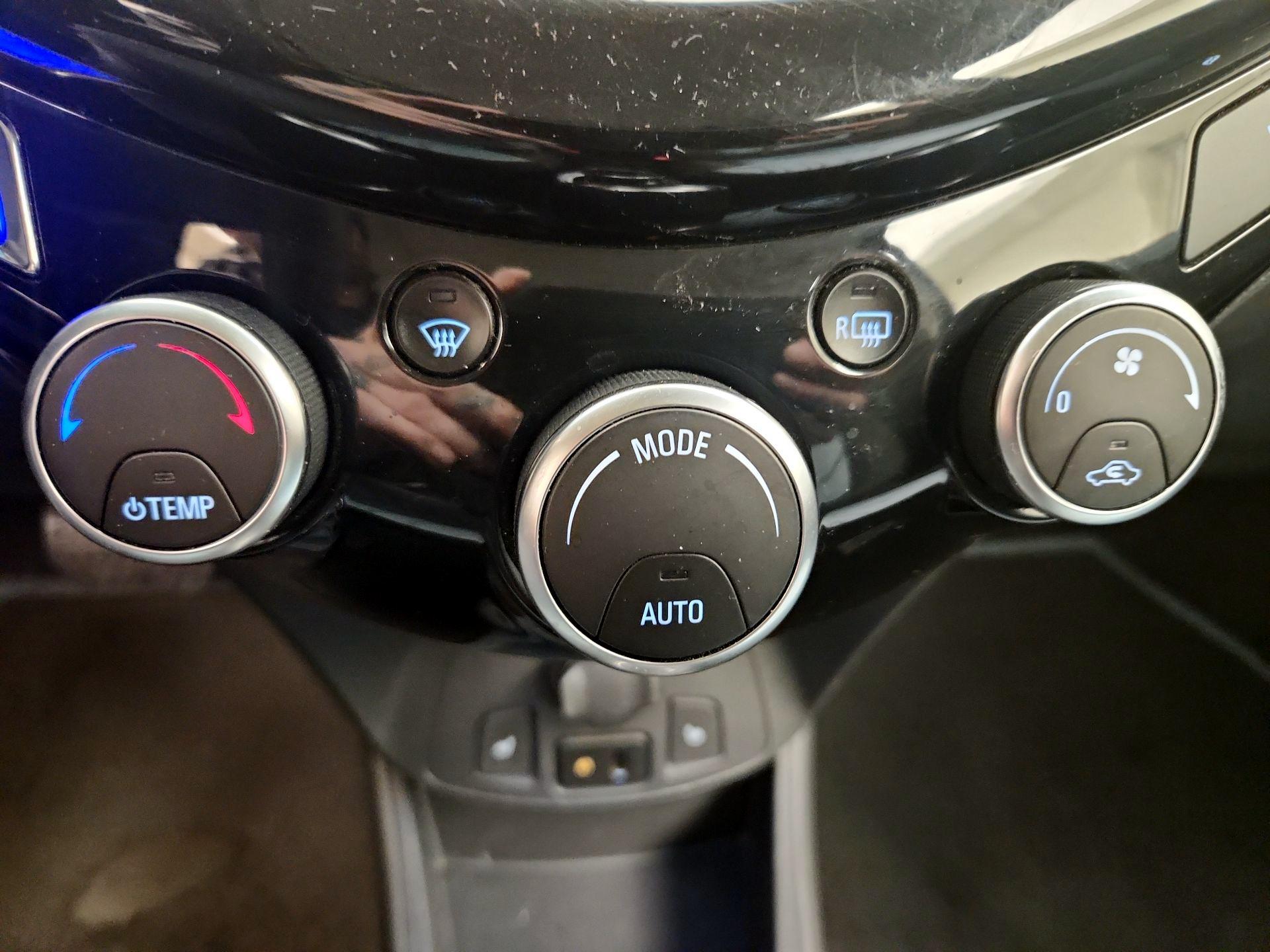 Thumbnail: 2015 Chevrolet Spark - 15