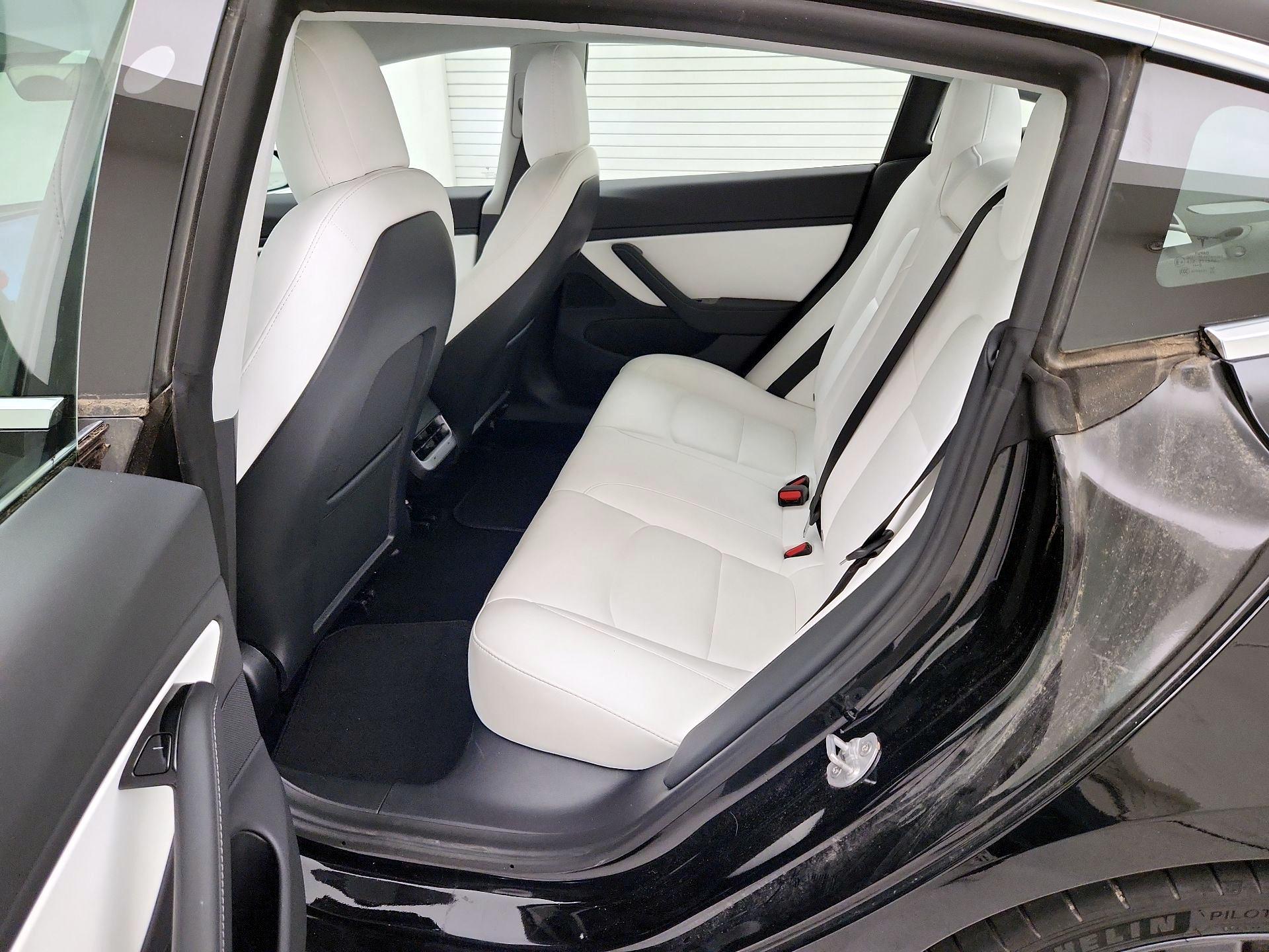 Thumbnail: 2020 Tesla Model 3 - 20
