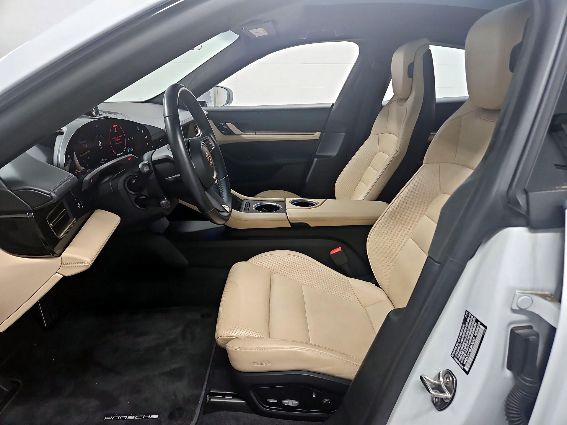 Thumbnail: 2020 Porsche Taycan - 11
