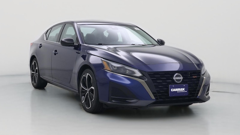 2023 Nissan Altima SR Hero Image