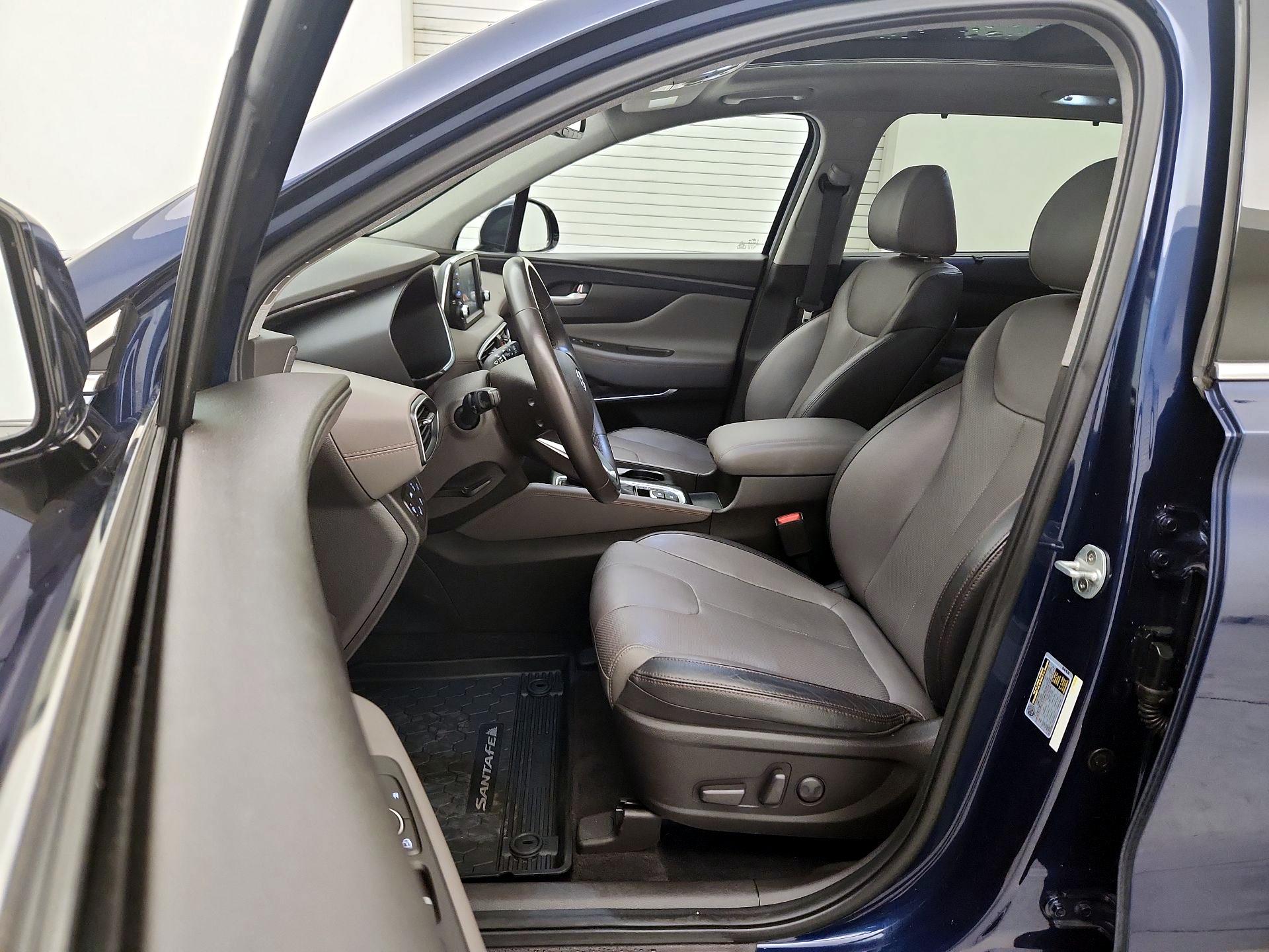 Thumbnail: 2019 Hyundai Santa Fe - 11