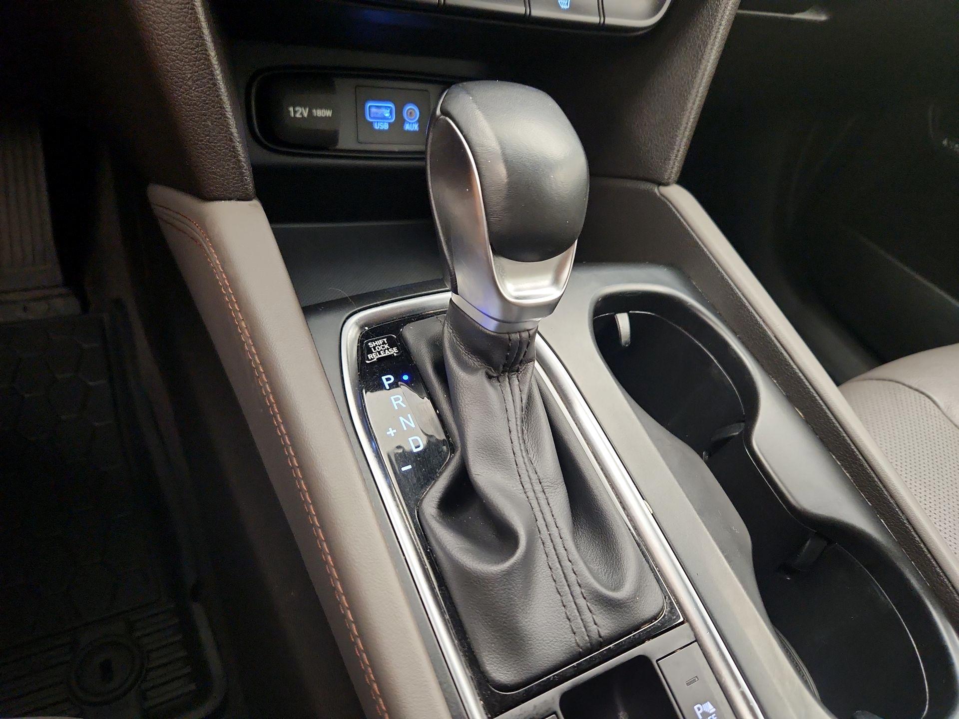 Thumbnail: 2019 Hyundai Santa Fe - 17