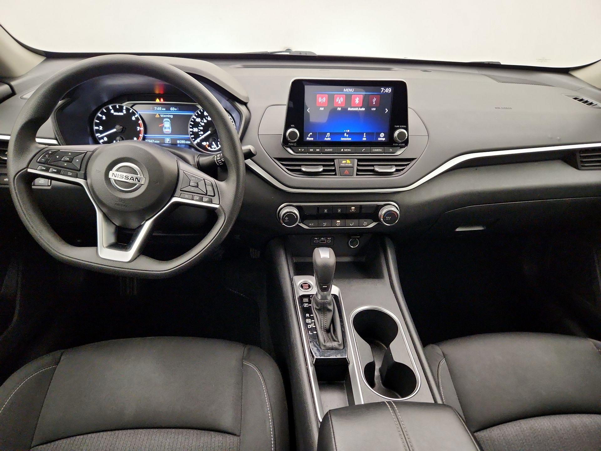 Thumbnail: 2022 Nissan Altima - 9