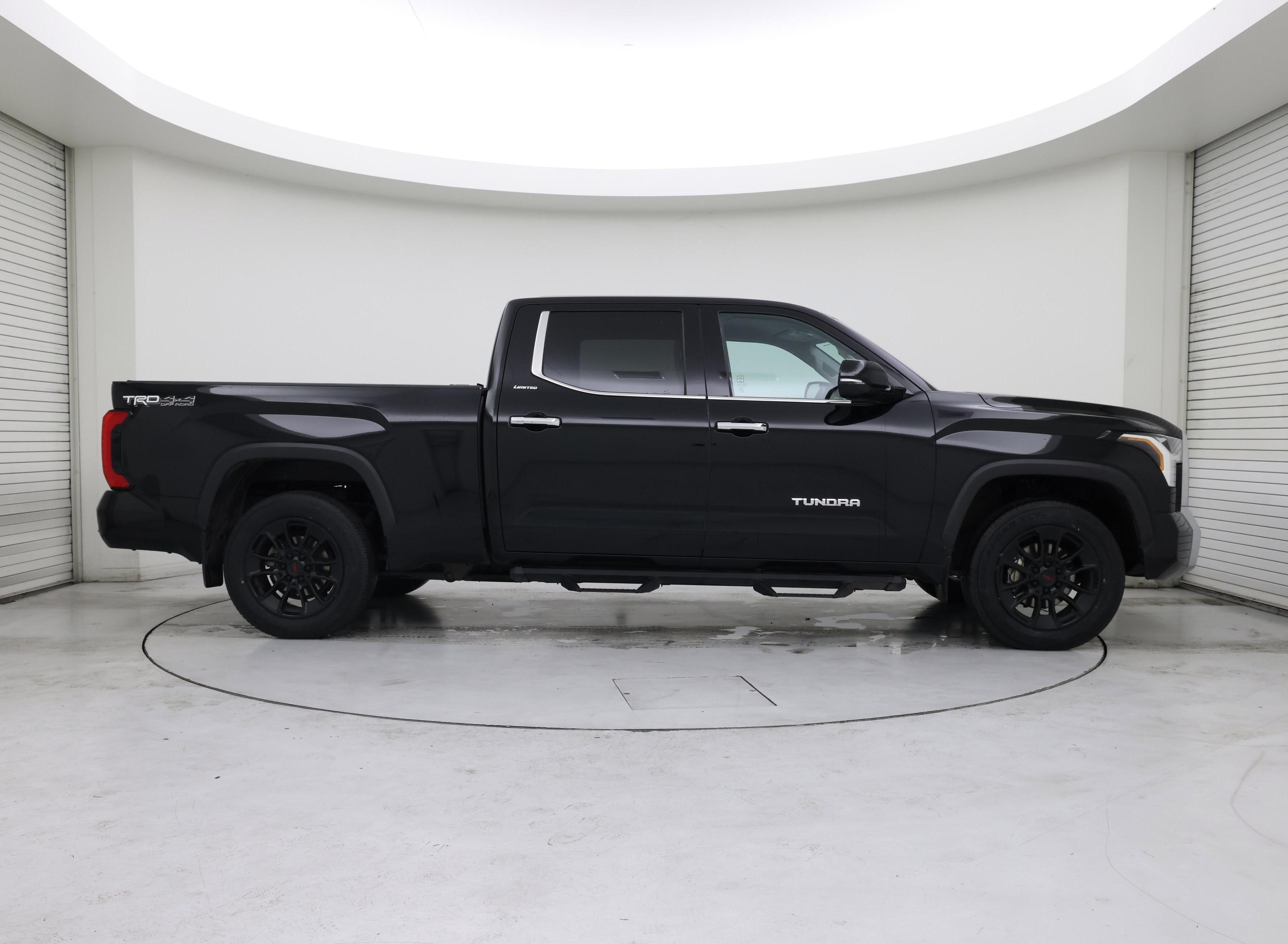 Thumbnail: 2022 Toyota Tundra - 7