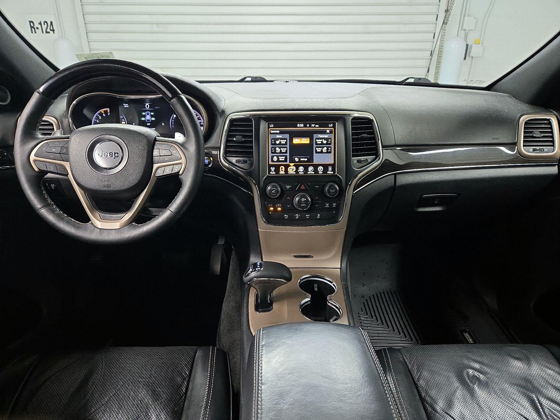 Thumbnail: 2015 Jeep Grand Cherokee - 9