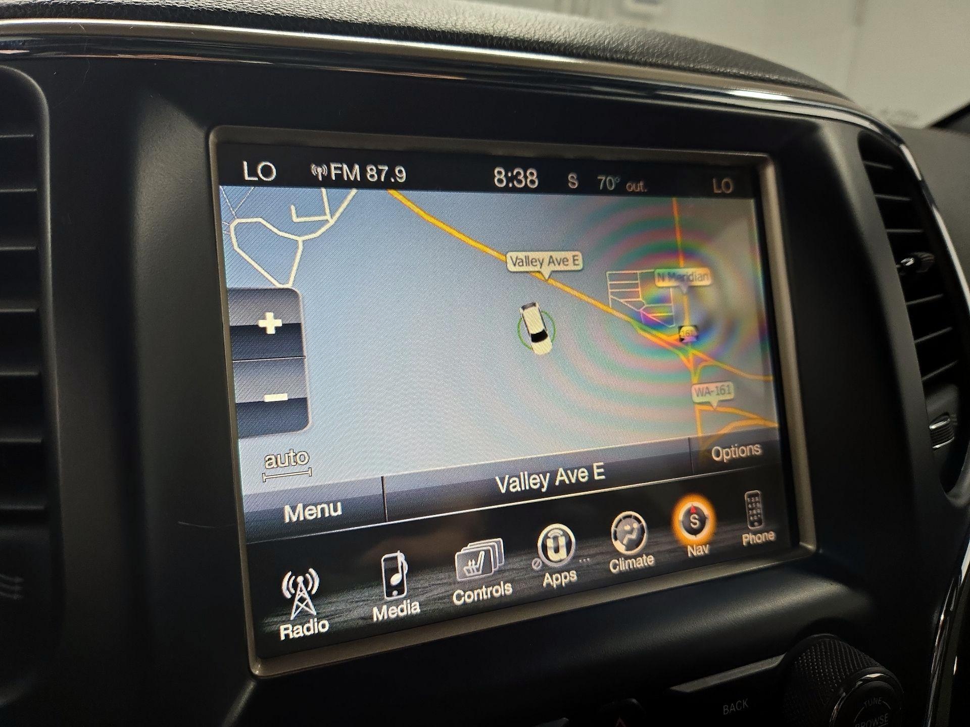 Thumbnail: 2015 Jeep Grand Cherokee - 14
