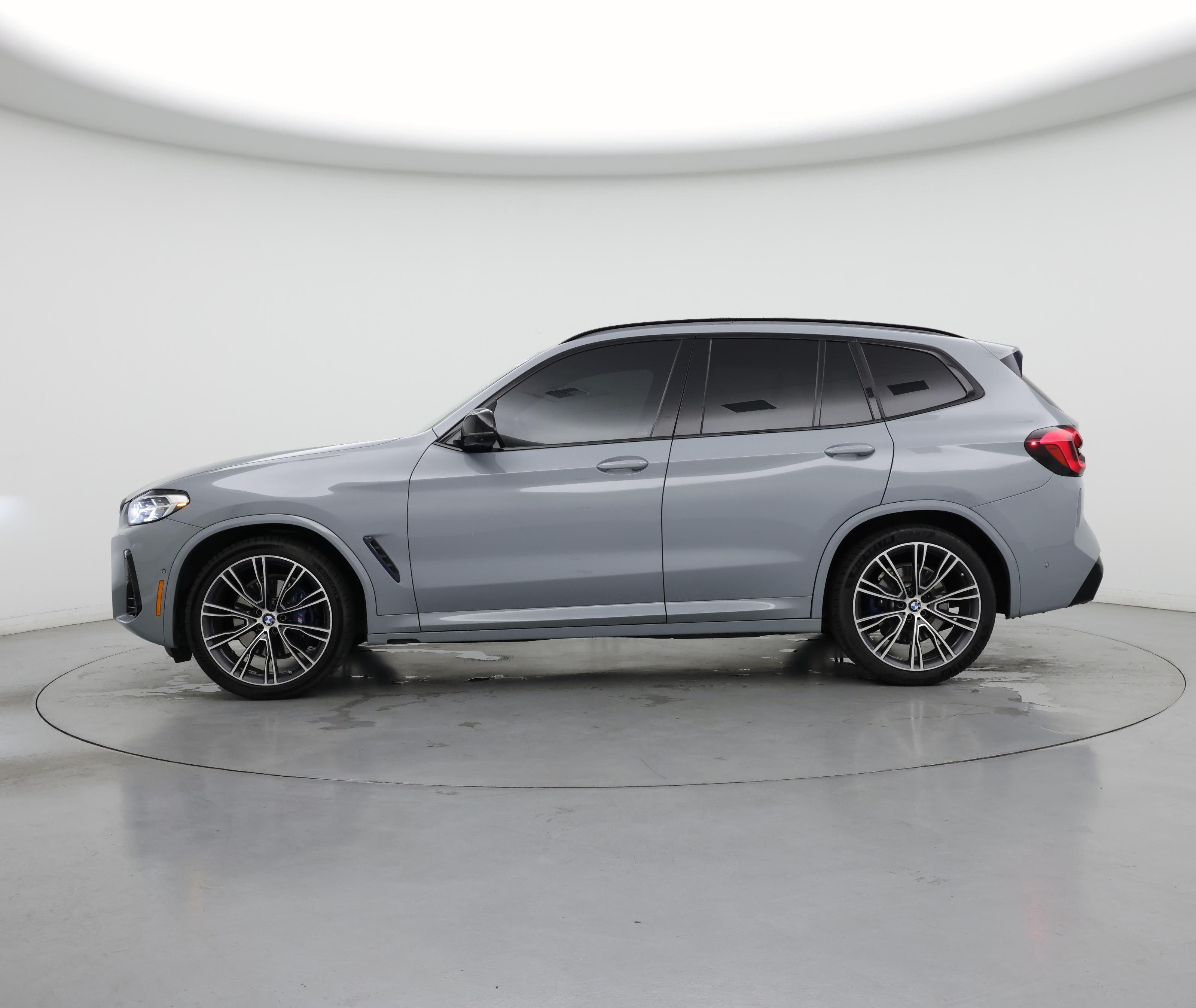 Thumbnail: 2022 BMW X3 - 3