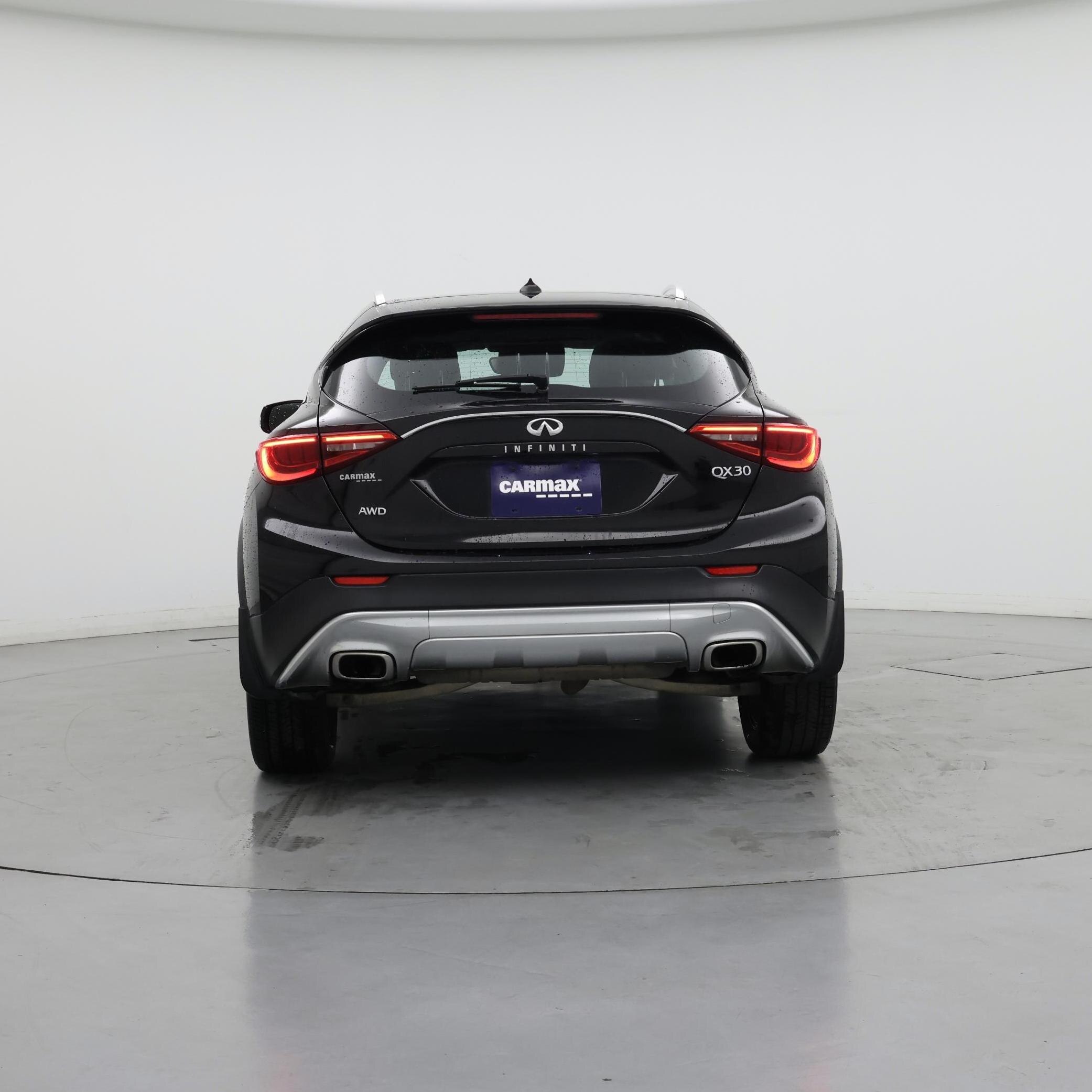 Thumbnail: 2017 INFINITI QX30 - 6