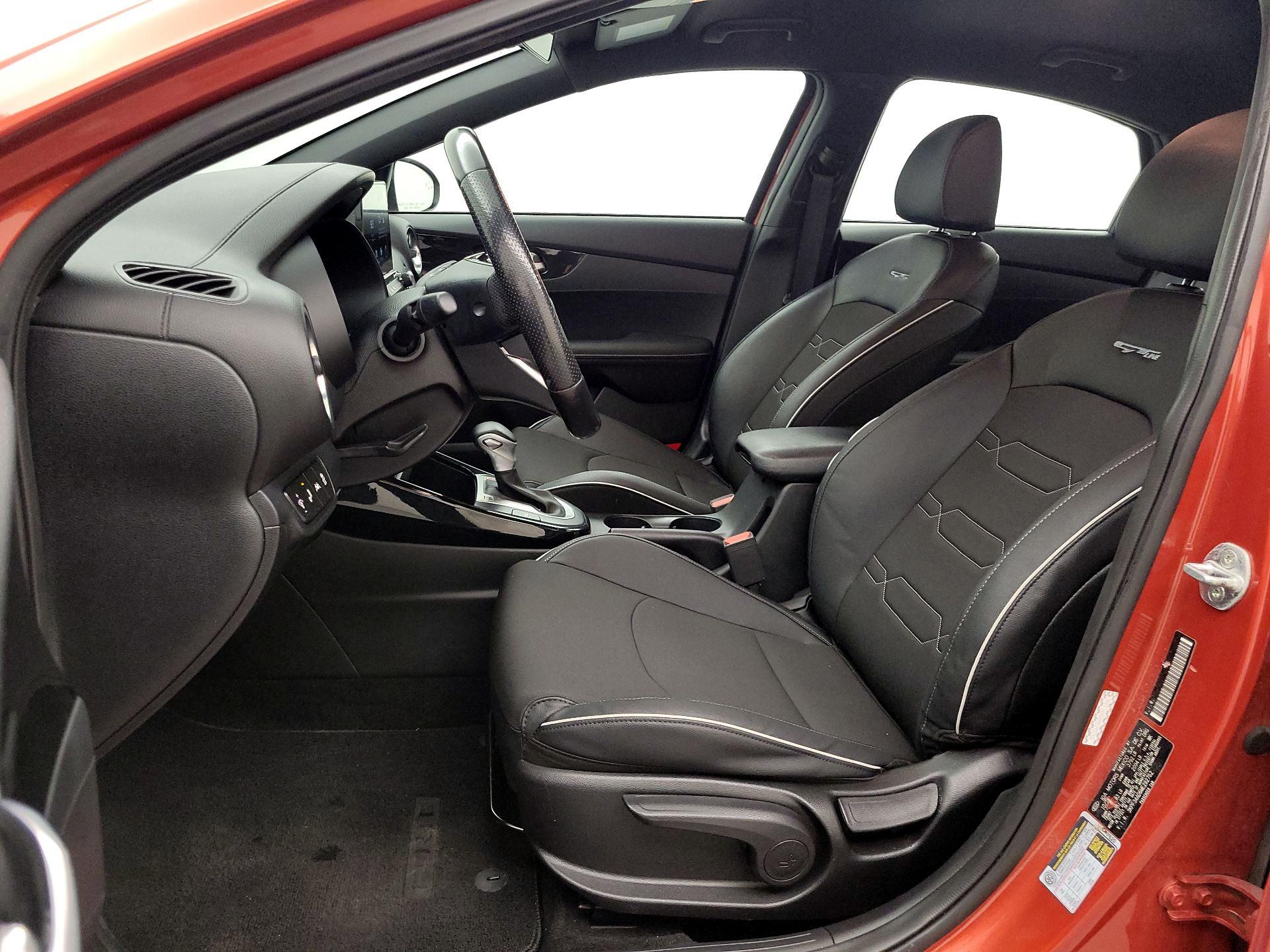 Thumbnail: 2021 Kia Forte - 11