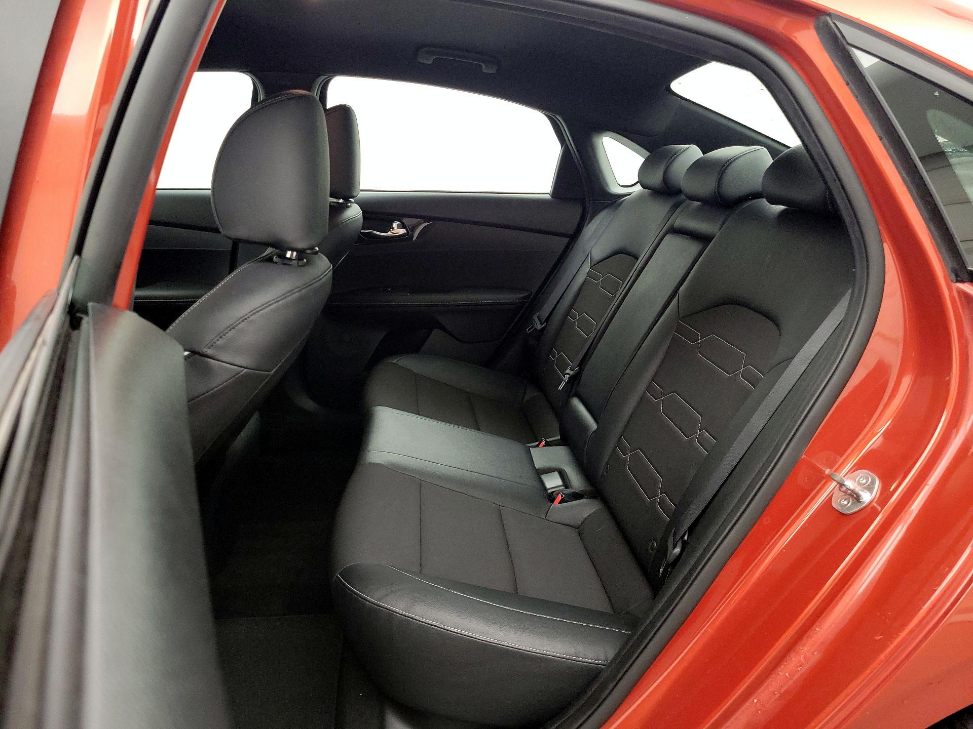 Thumbnail: 2021 Kia Forte - 19