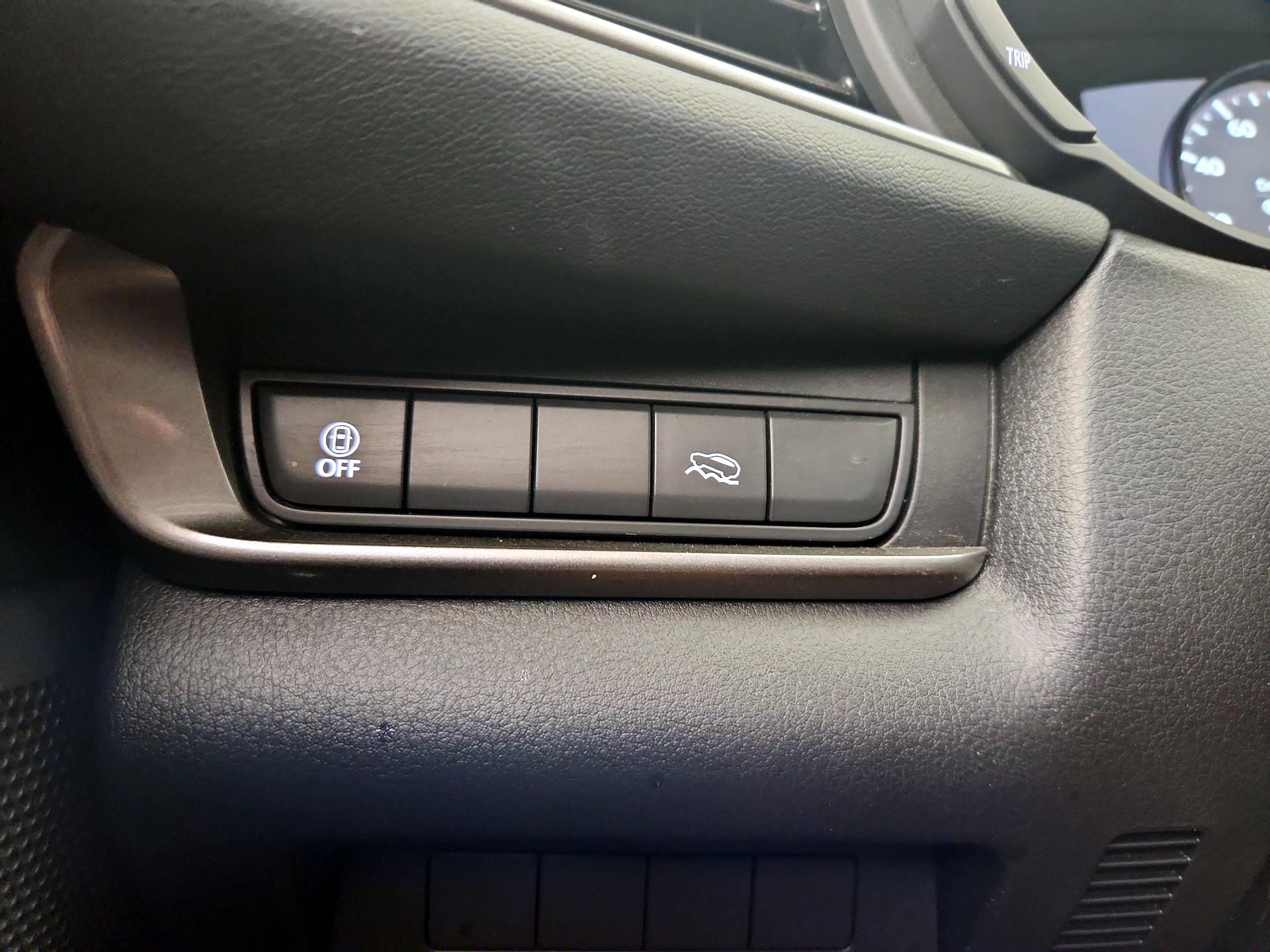 Thumbnail: 2023 Mazda CX-30 - 13