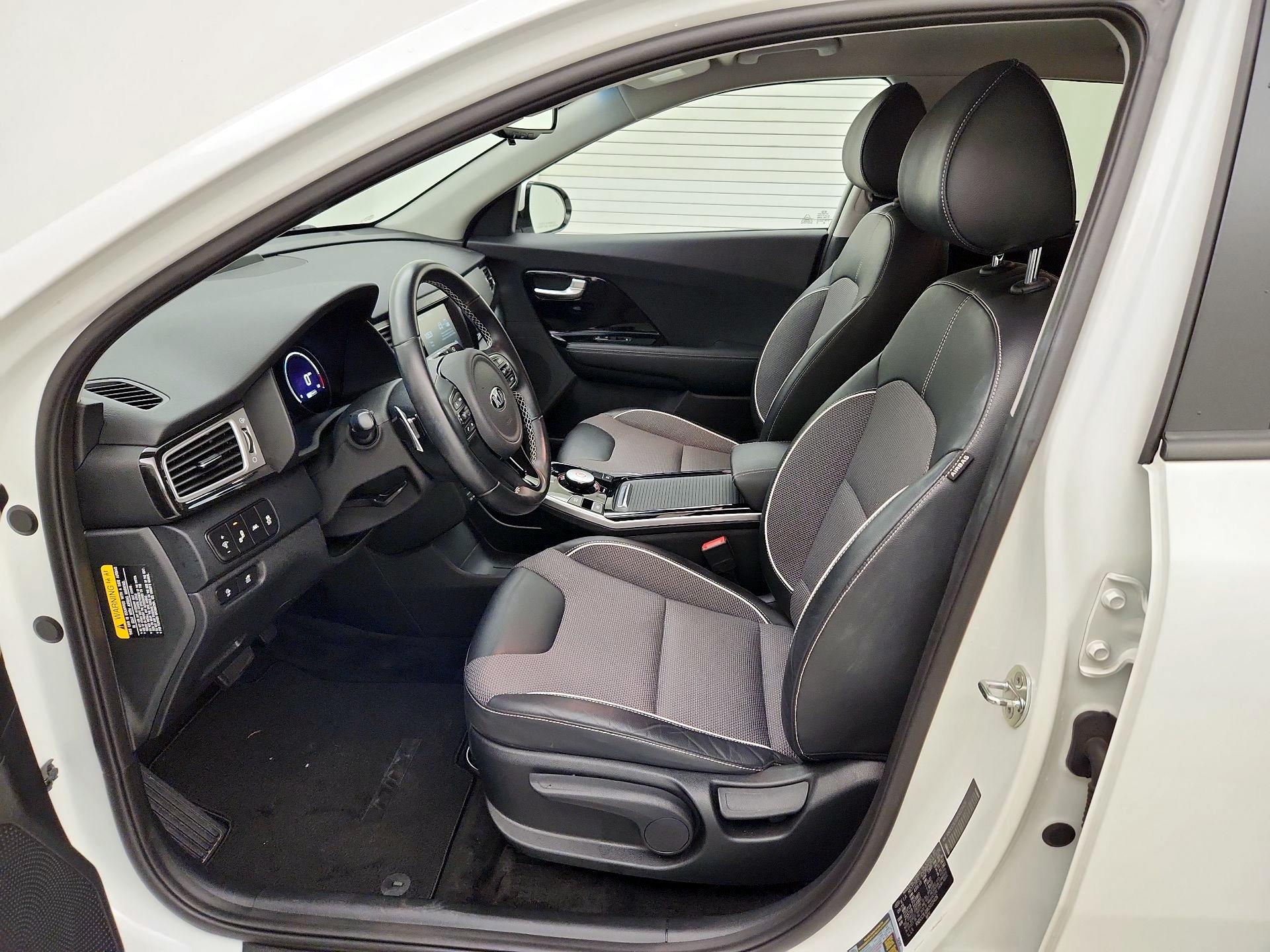 Thumbnail: 2019 Kia Niro - 11