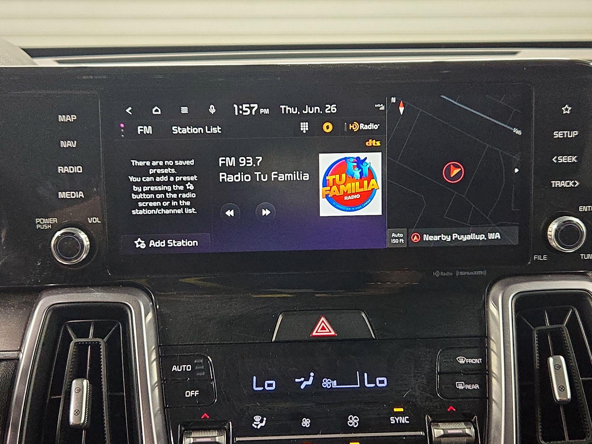 Thumbnail: 2023 Kia Sorento - 16