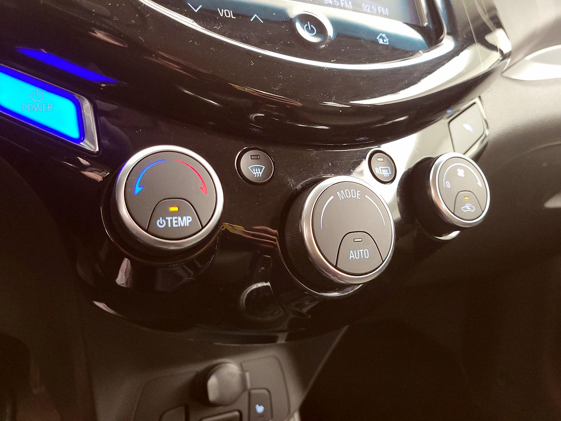Thumbnail: 2015 Chevrolet Spark - 15