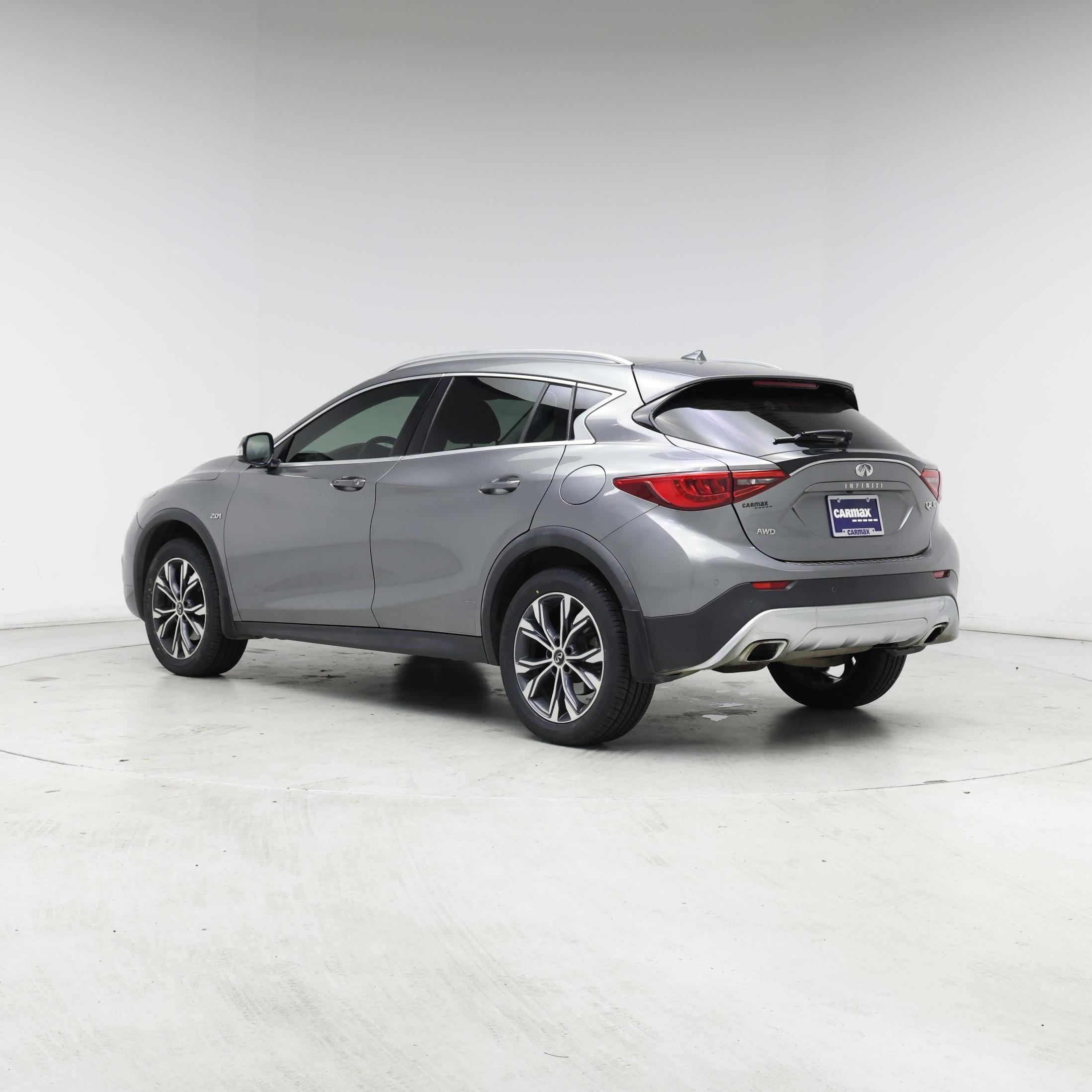 Thumbnail: 2017 INFINITI QX30 - 2