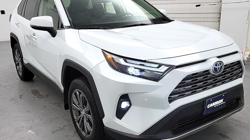 2024 Toyota RAV4 Limited Hero Image