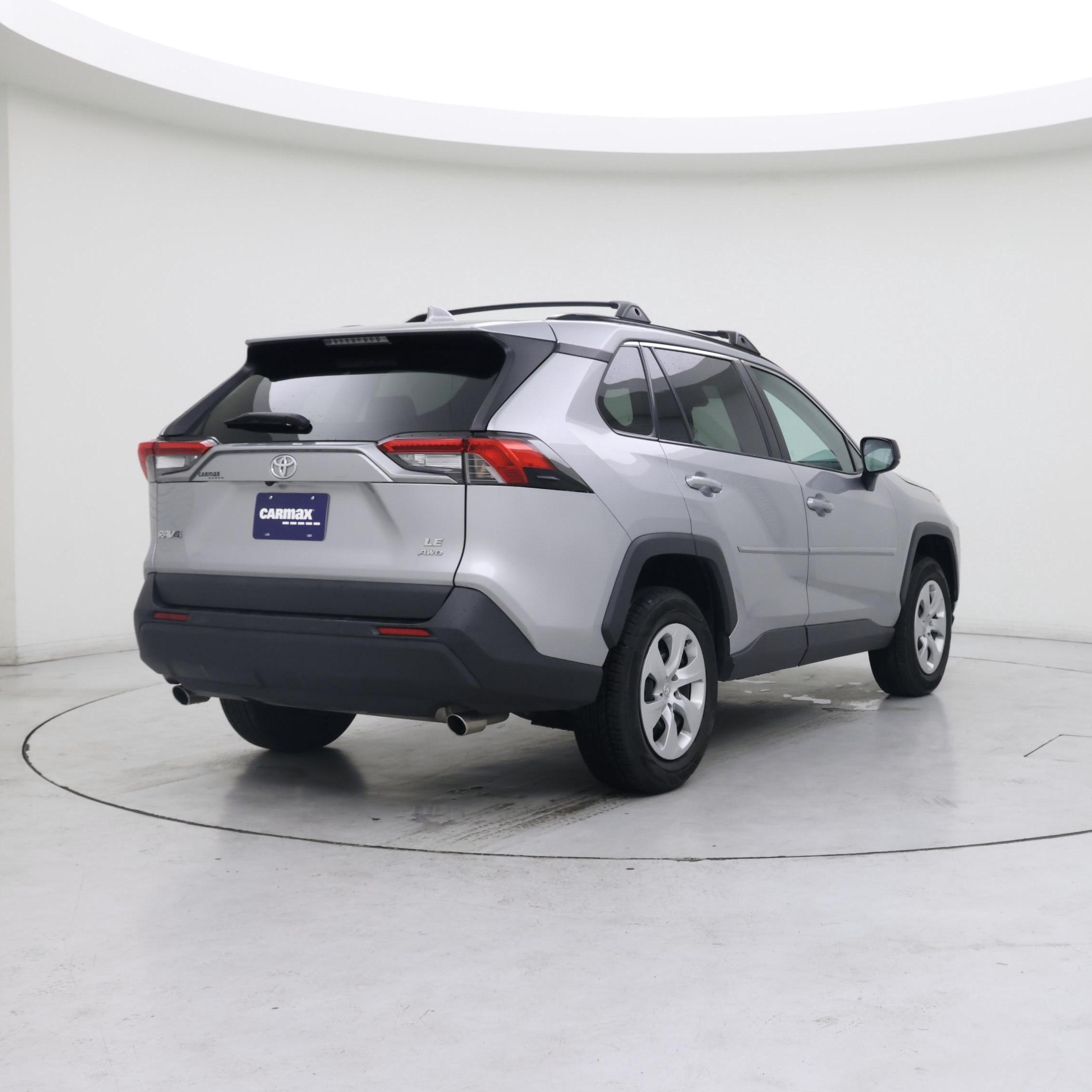 Thumbnail: 2021 Toyota RAV4 - 8