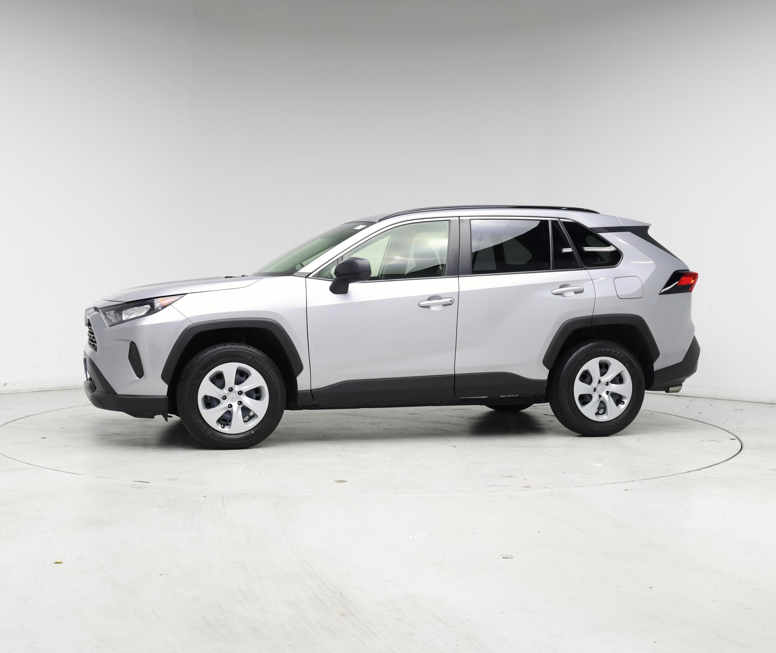 Thumbnail: 2019 Toyota RAV4 - 3