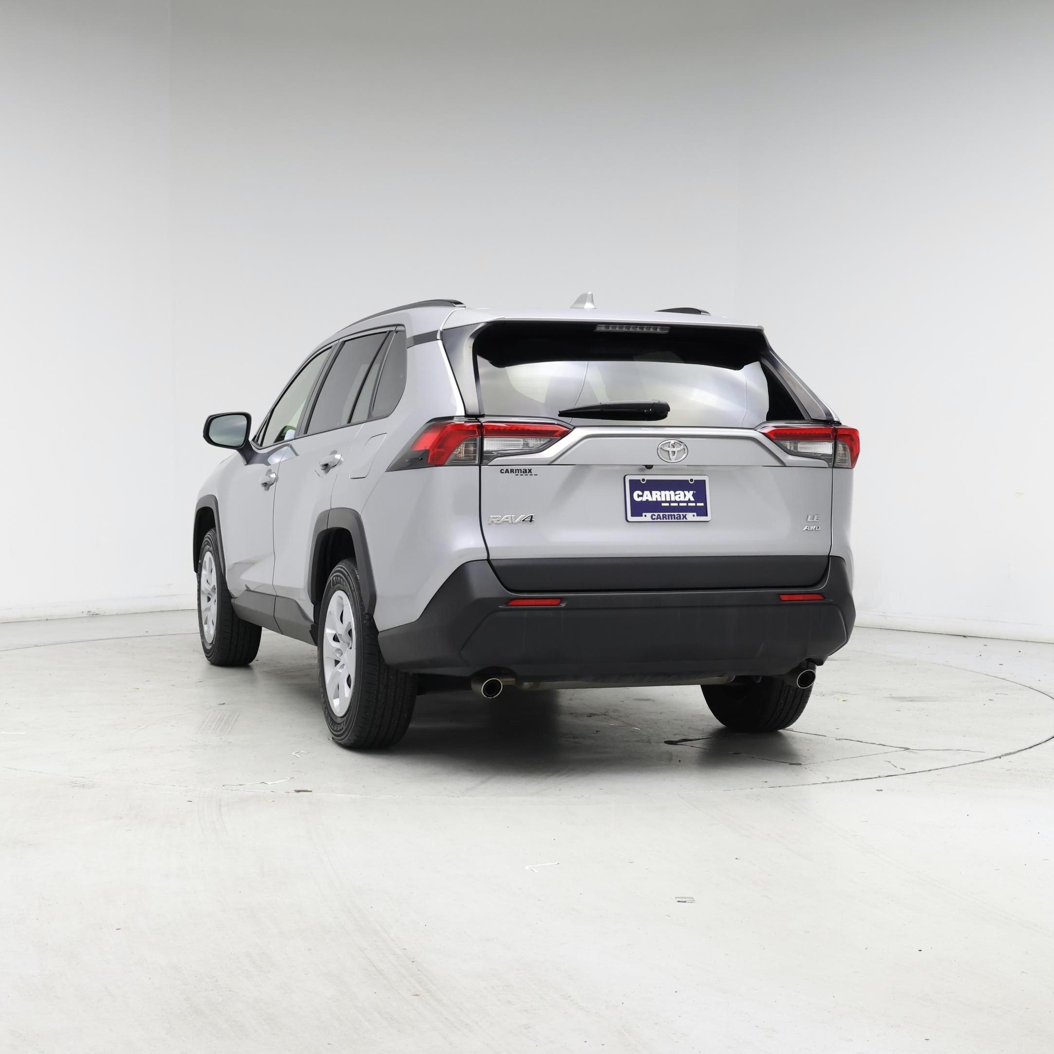 Thumbnail: 2019 Toyota RAV4 - 6