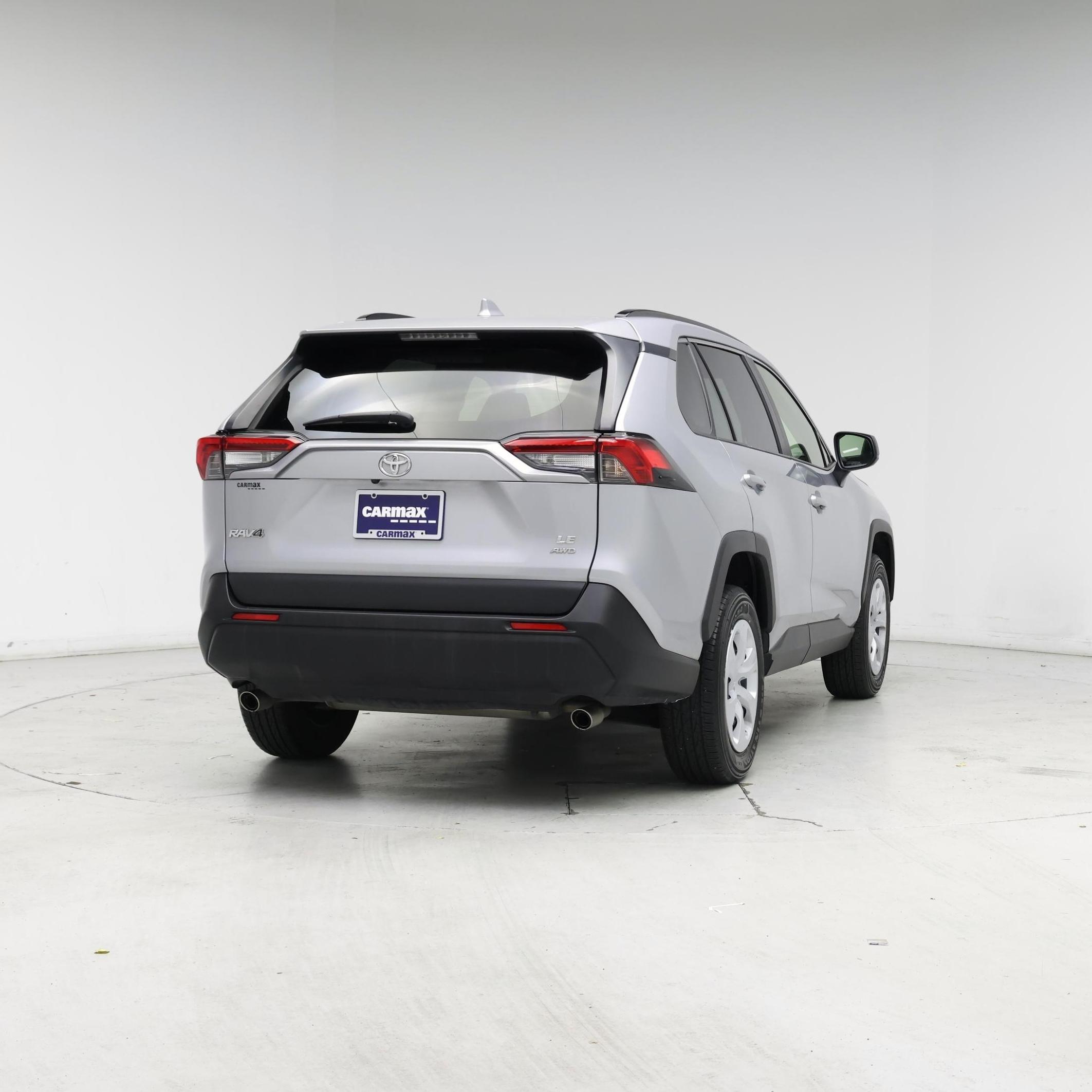 Thumbnail: 2019 Toyota RAV4 - 8