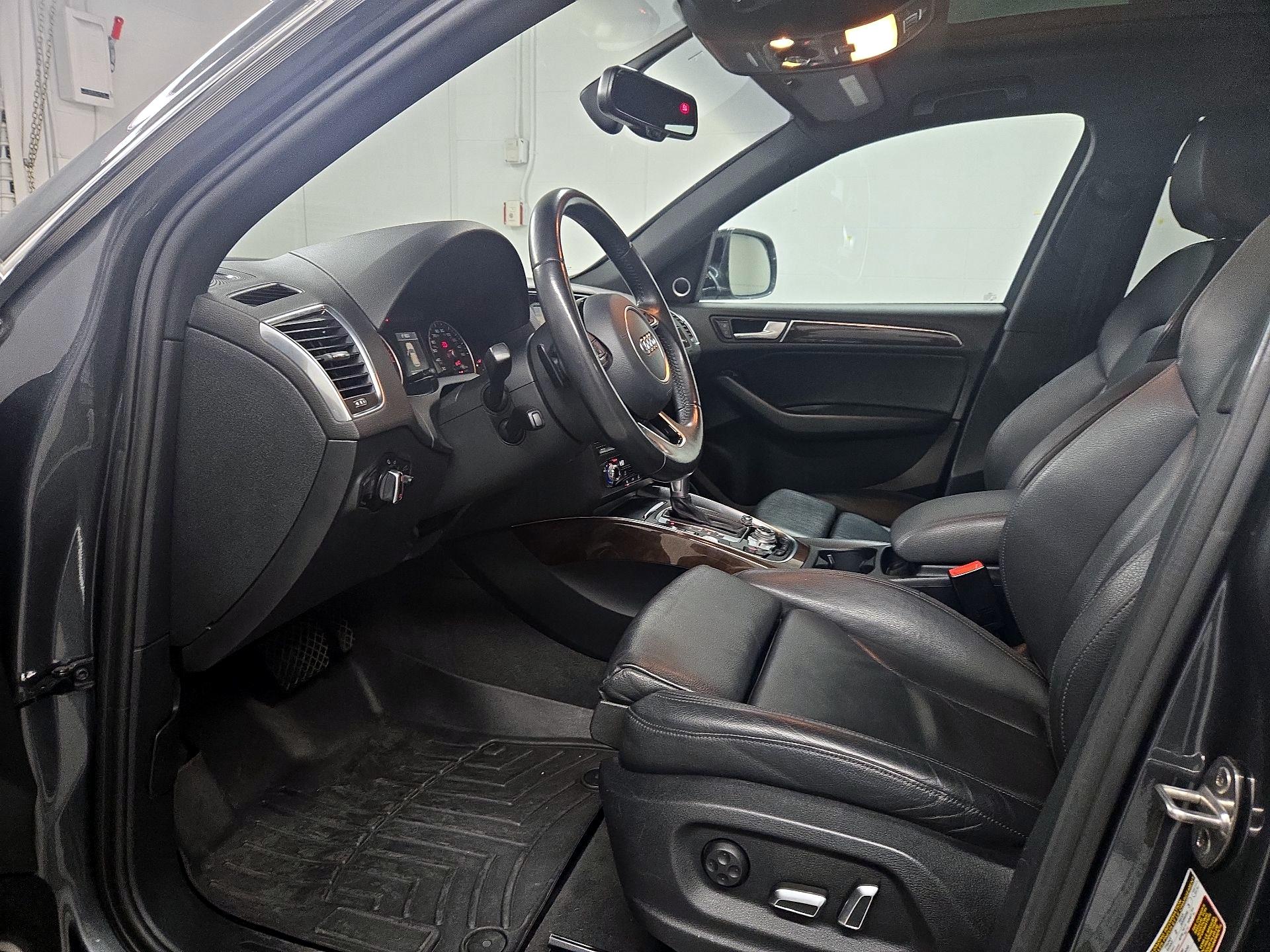 Thumbnail: 2016 Audi Q5 - 11