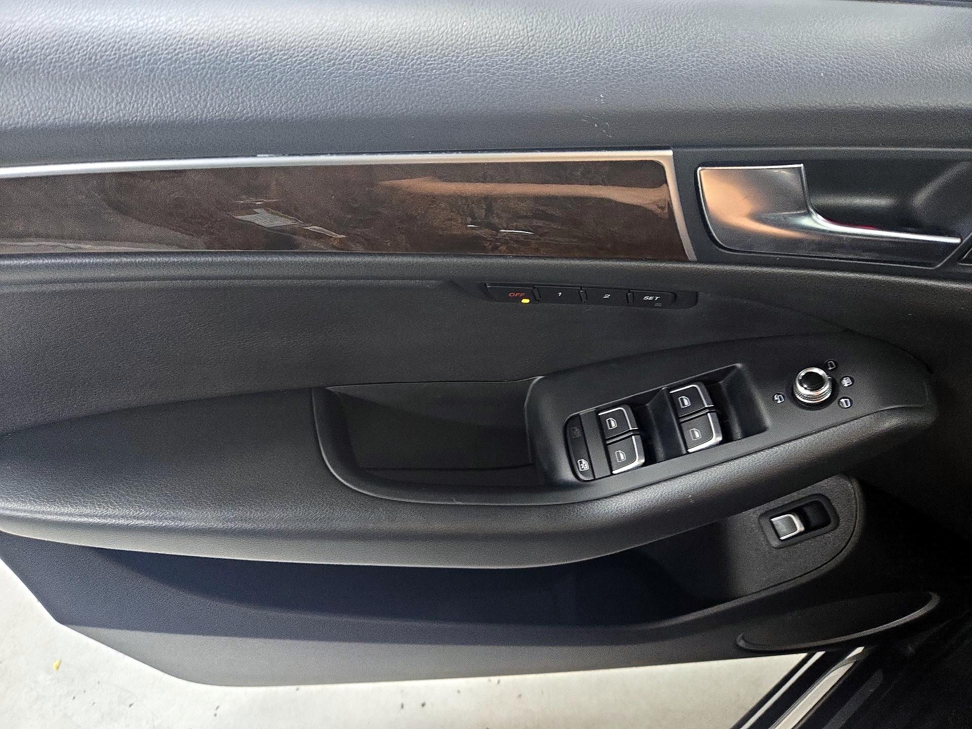 Thumbnail: 2016 Audi Q5 - 12