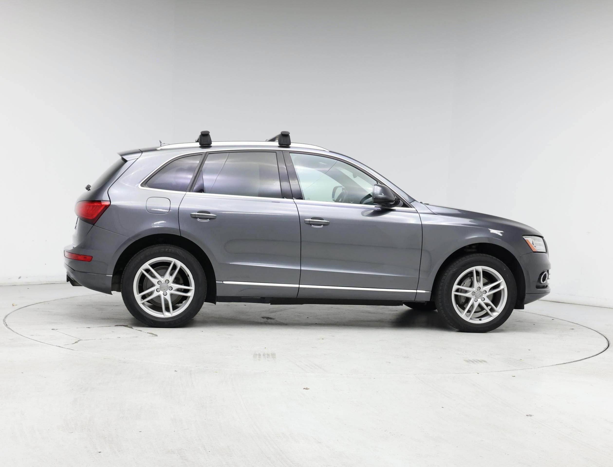 Thumbnail: 2016 Audi Q5 - 7