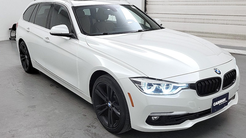 2017 BMW 3 Series 330xi Hero Image